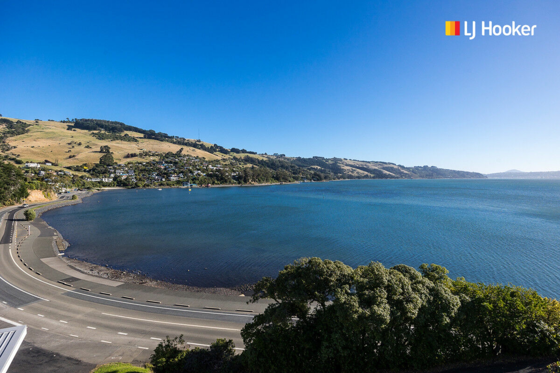 4 Bewley Avenue, MACANDREW BAY