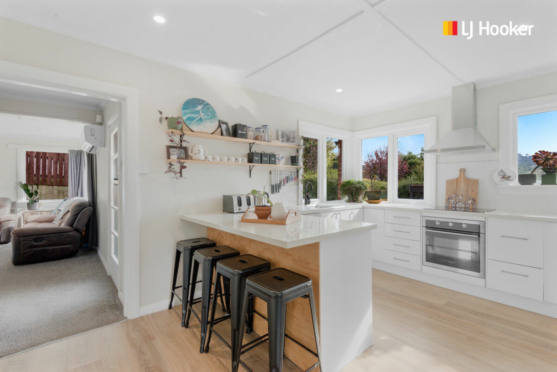 8 Corbett Street, GREEN ISLAND
