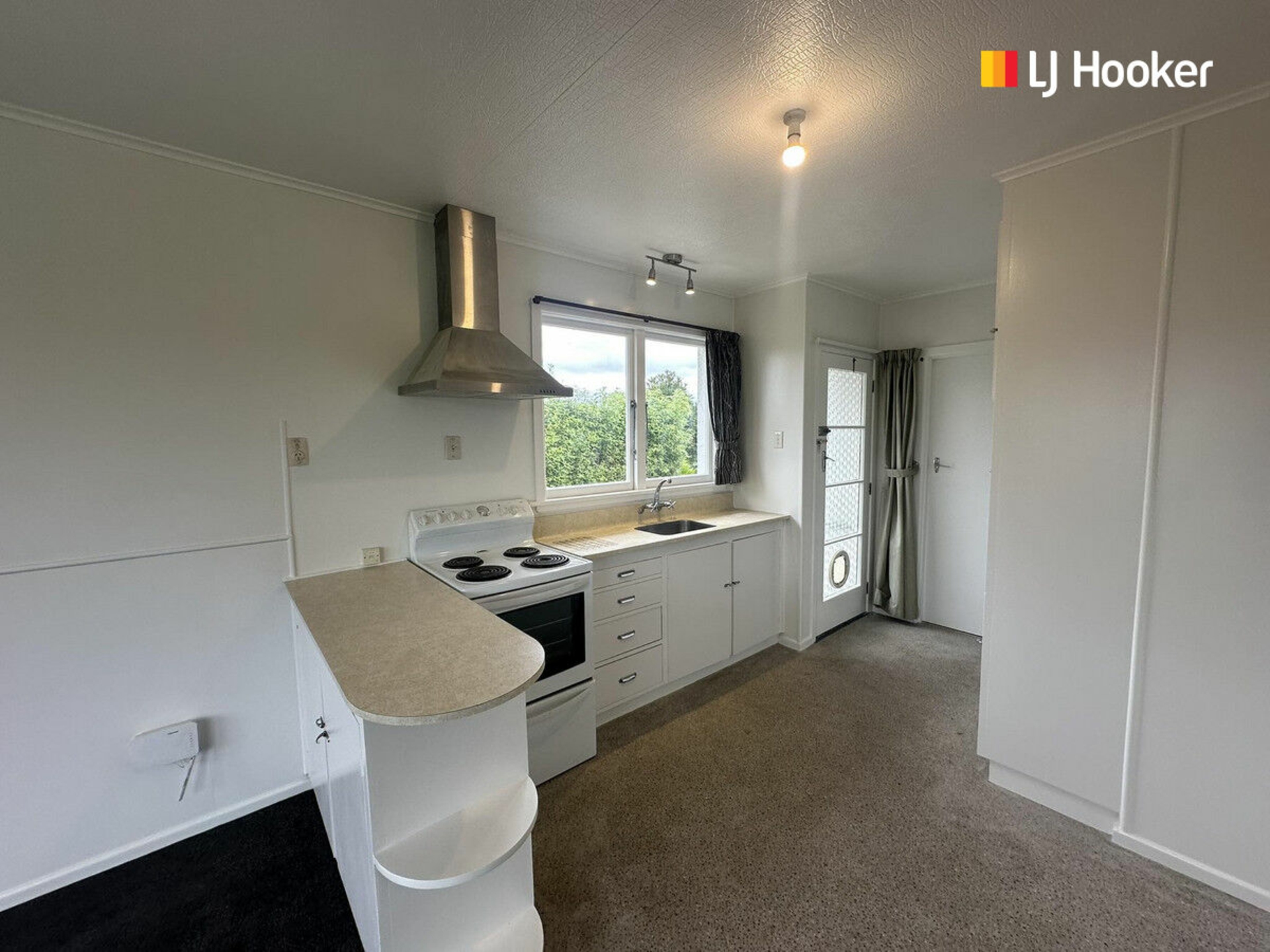 3 Duff Place, MOSGIEL