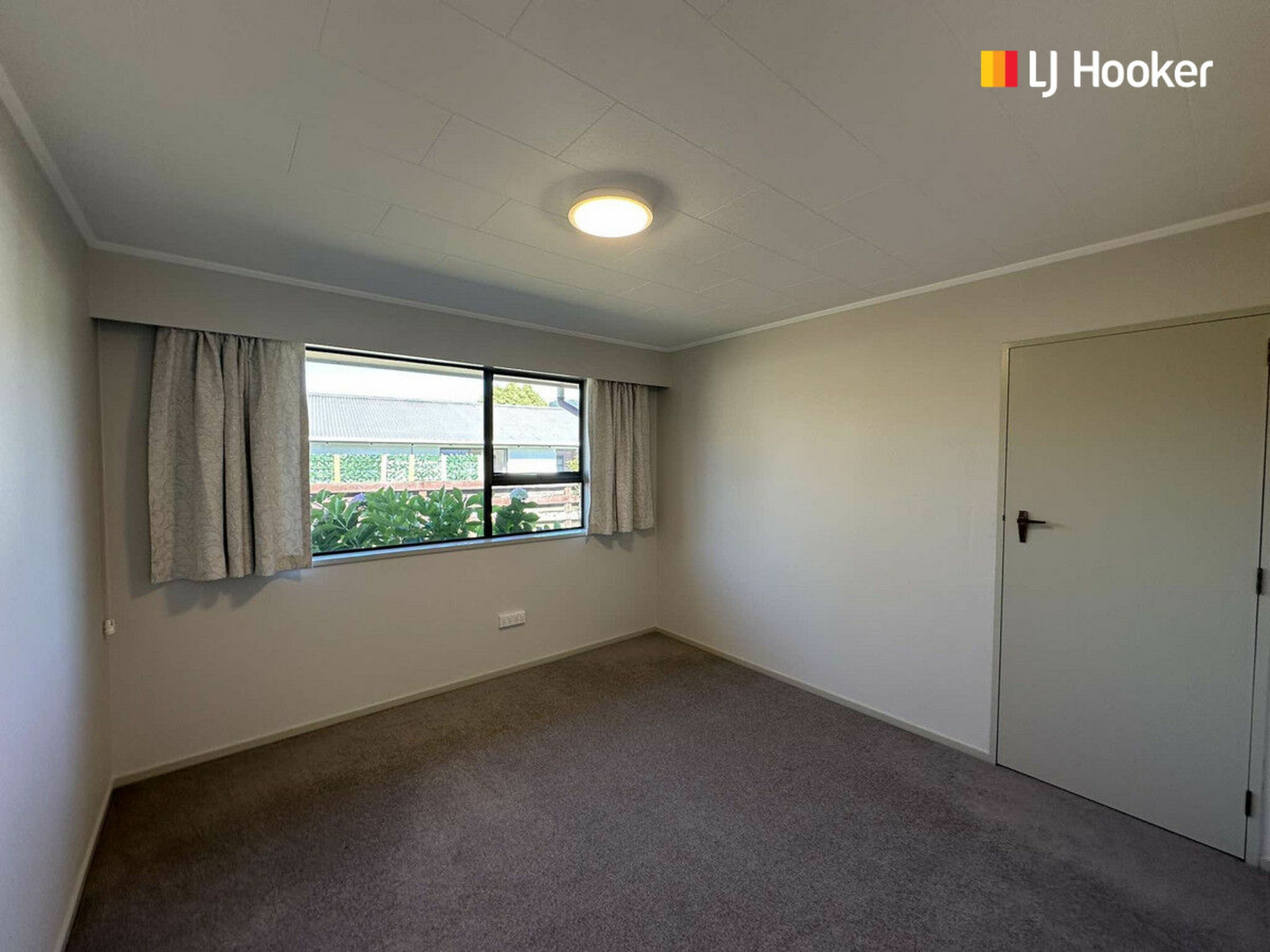 77 High Street, MOSGIEL