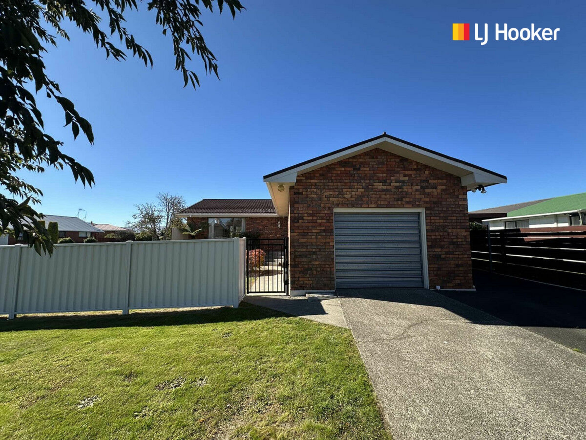 77 High Street, MOSGIEL