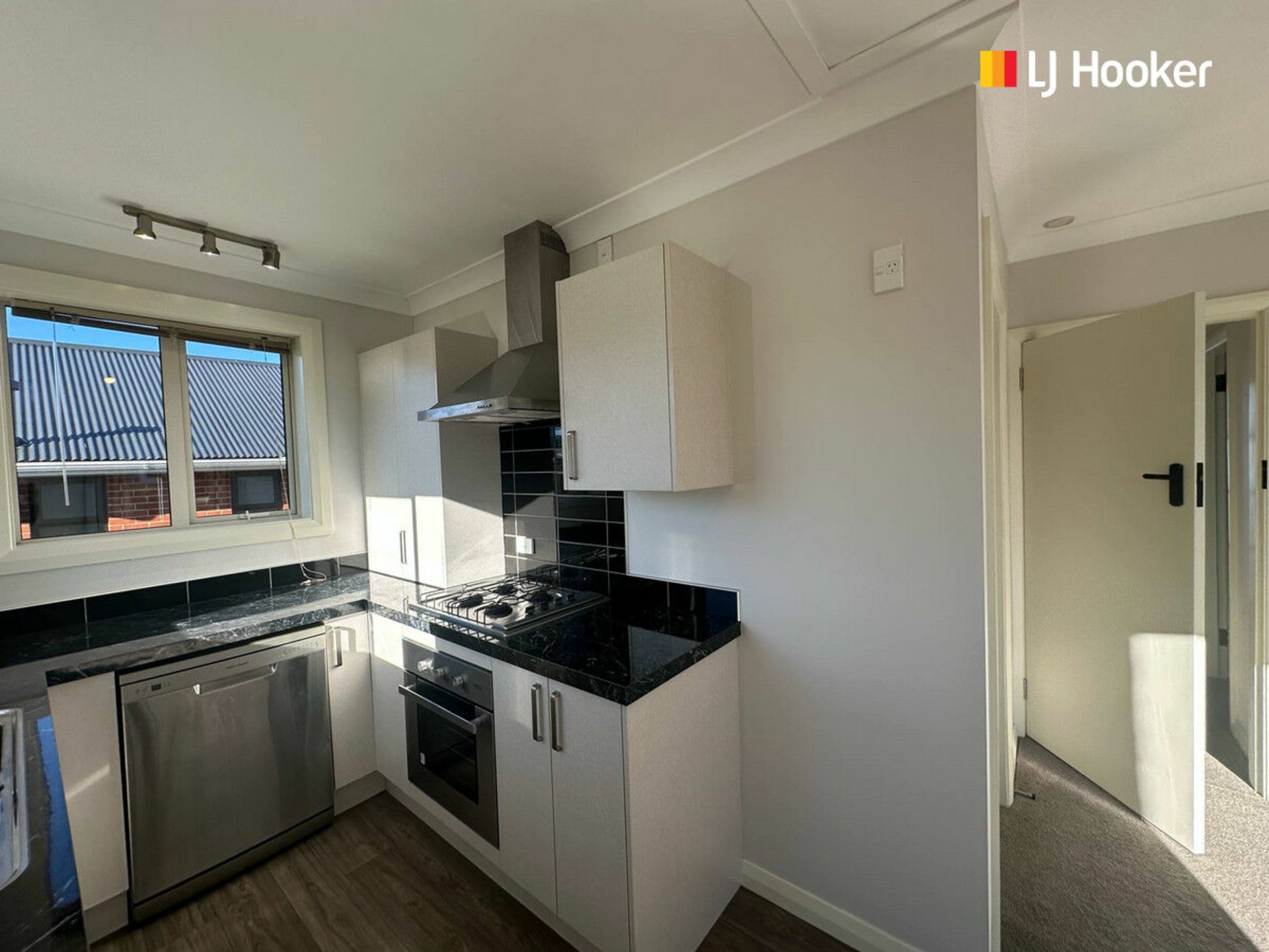 104 Main Road, FAIRFIELD