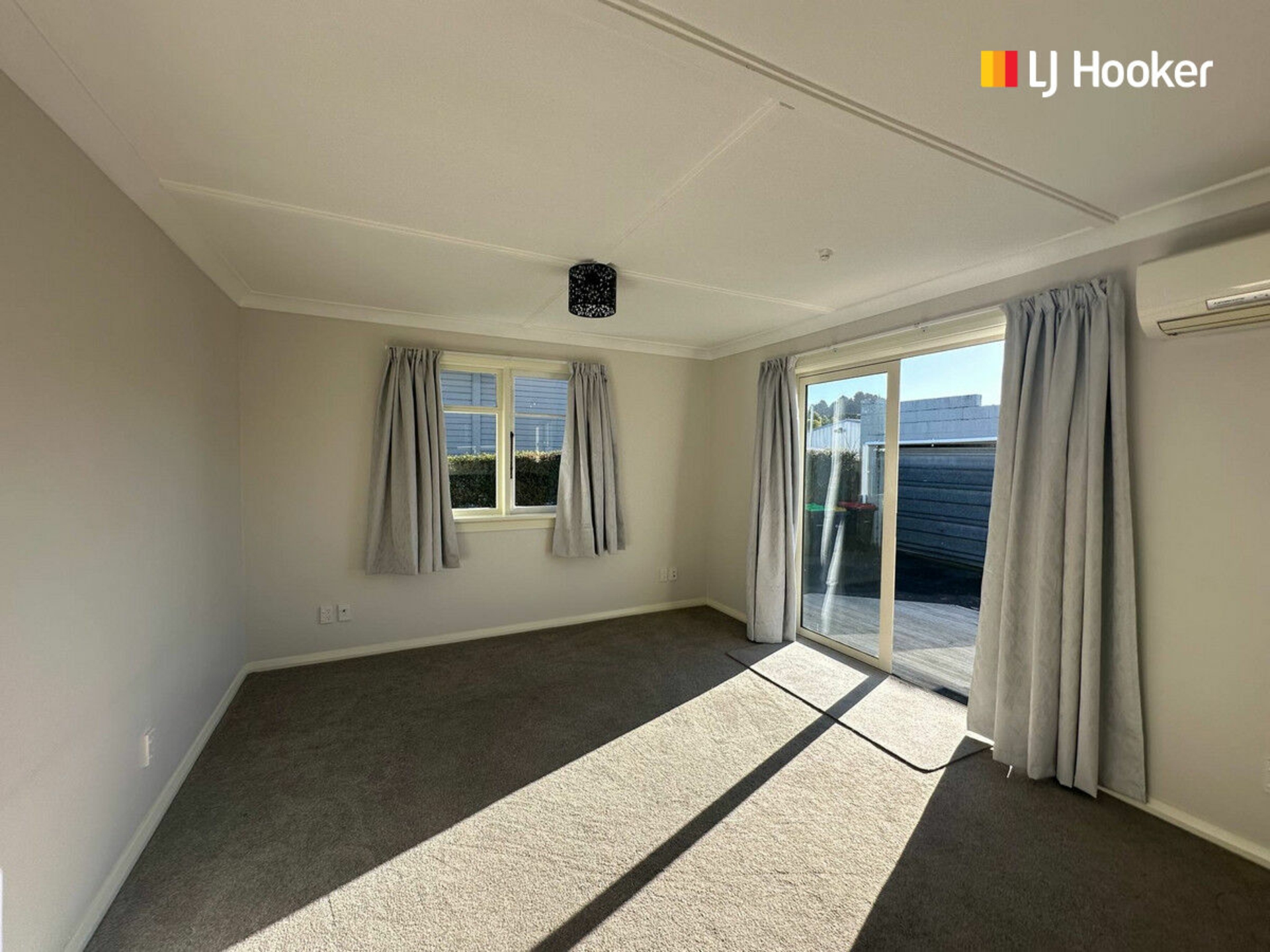 104 Main Road, FAIRFIELD