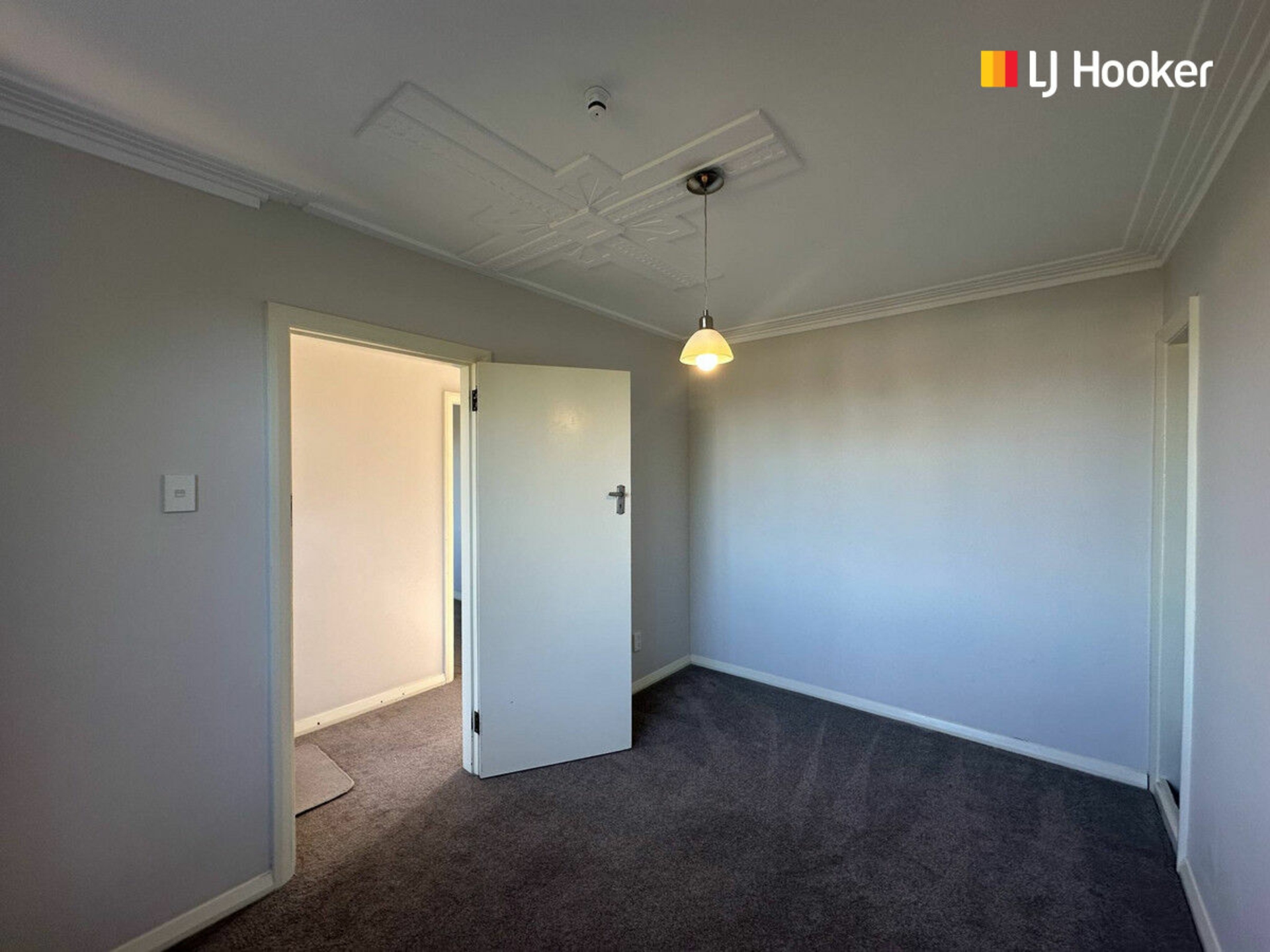 104 Main Road, FAIRFIELD