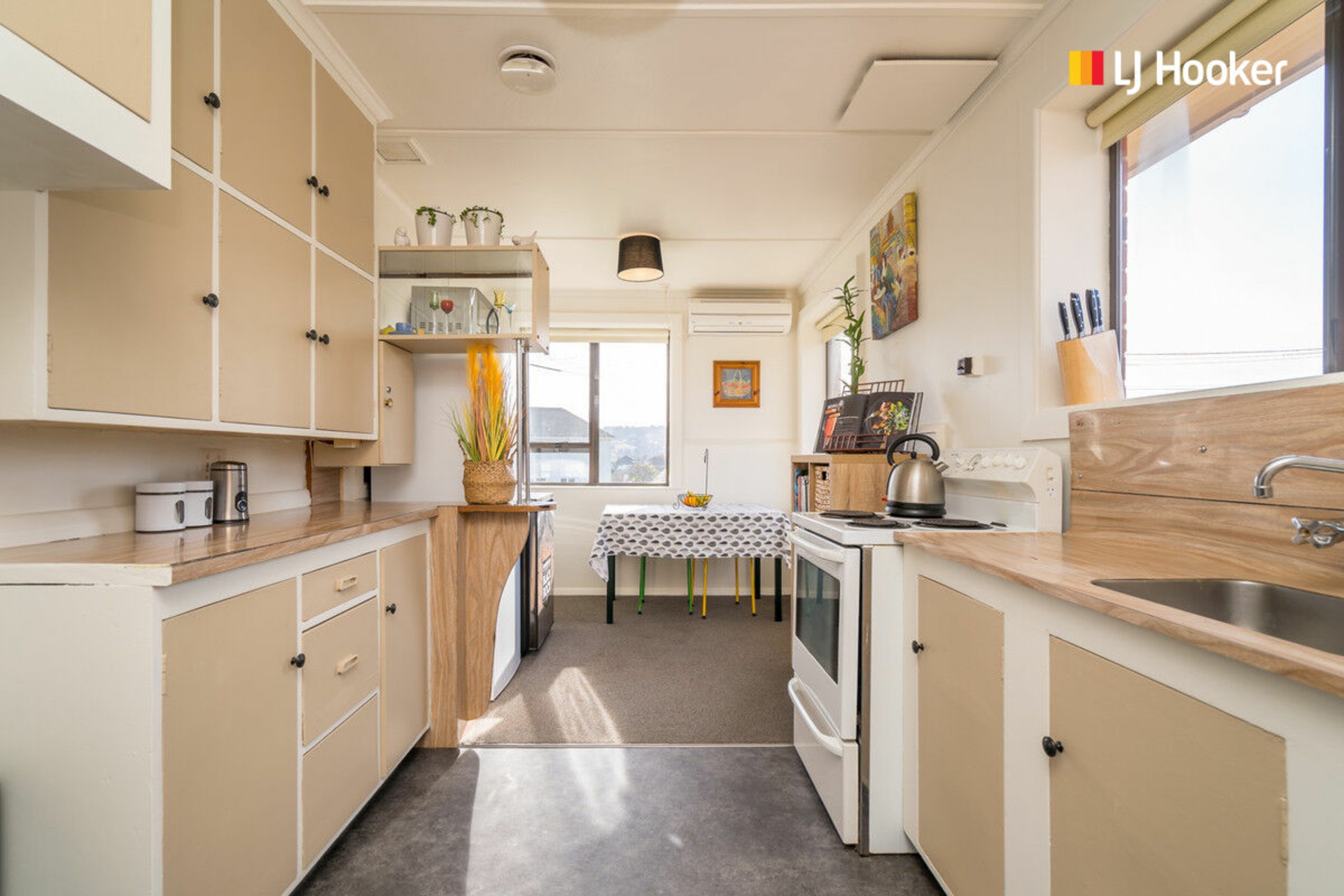 214 Hillhead Road, CORSTORPHINE