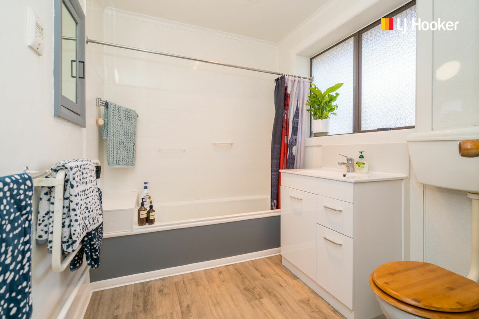214 Hillhead Road, CORSTORPHINE