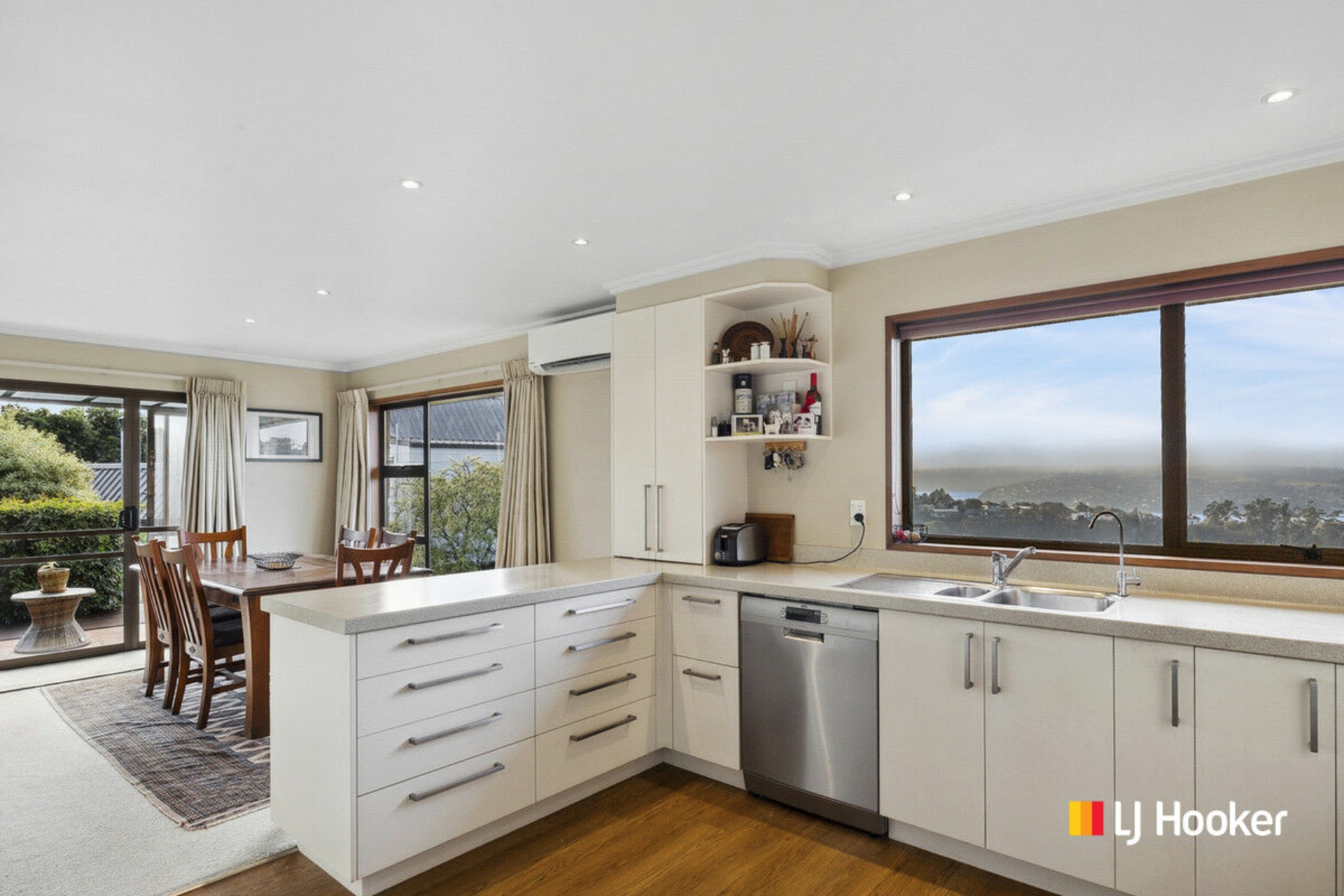10 Crosby Street, MORNINGTON