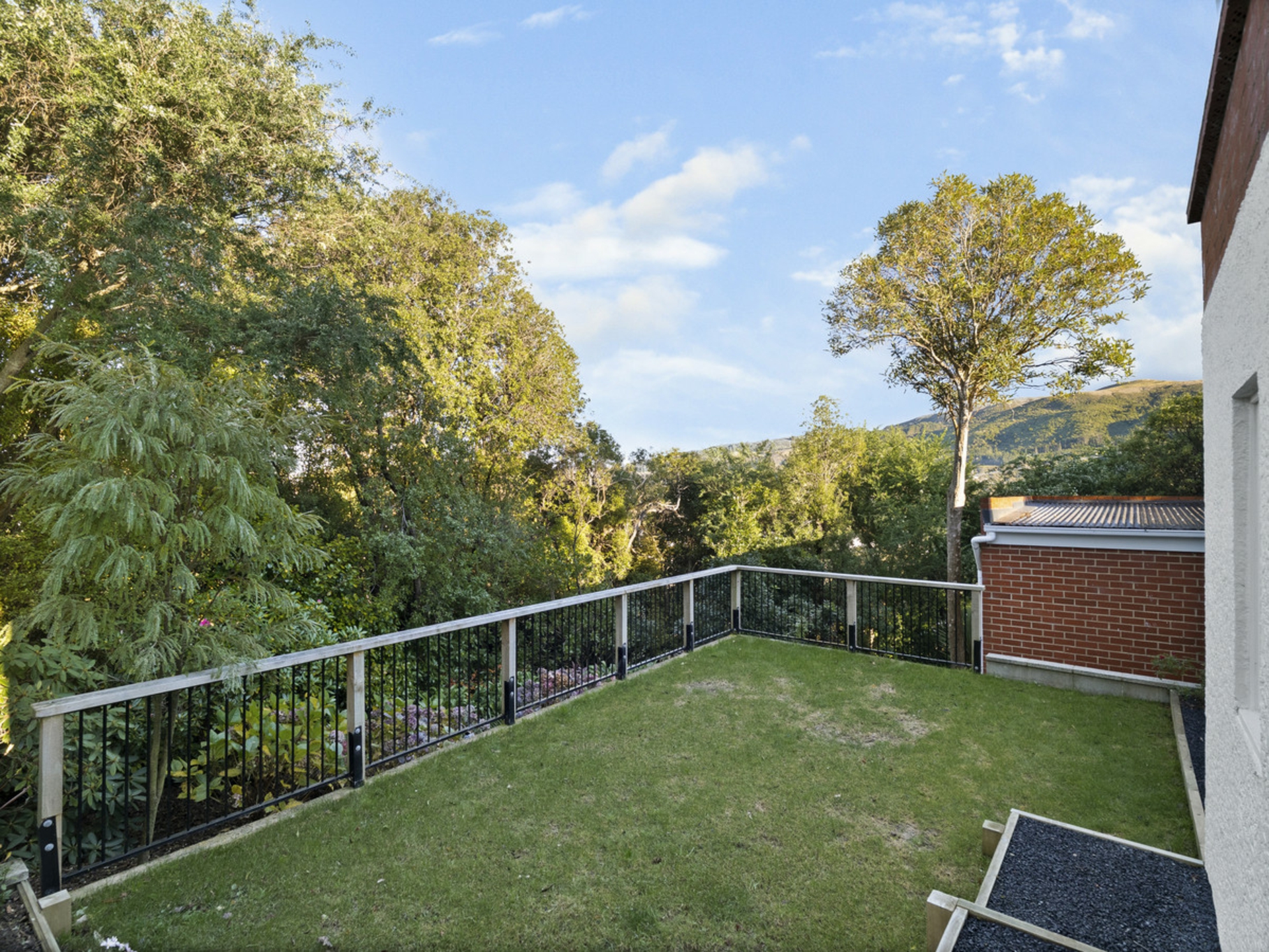 9 Lowe Street, PINE HILL