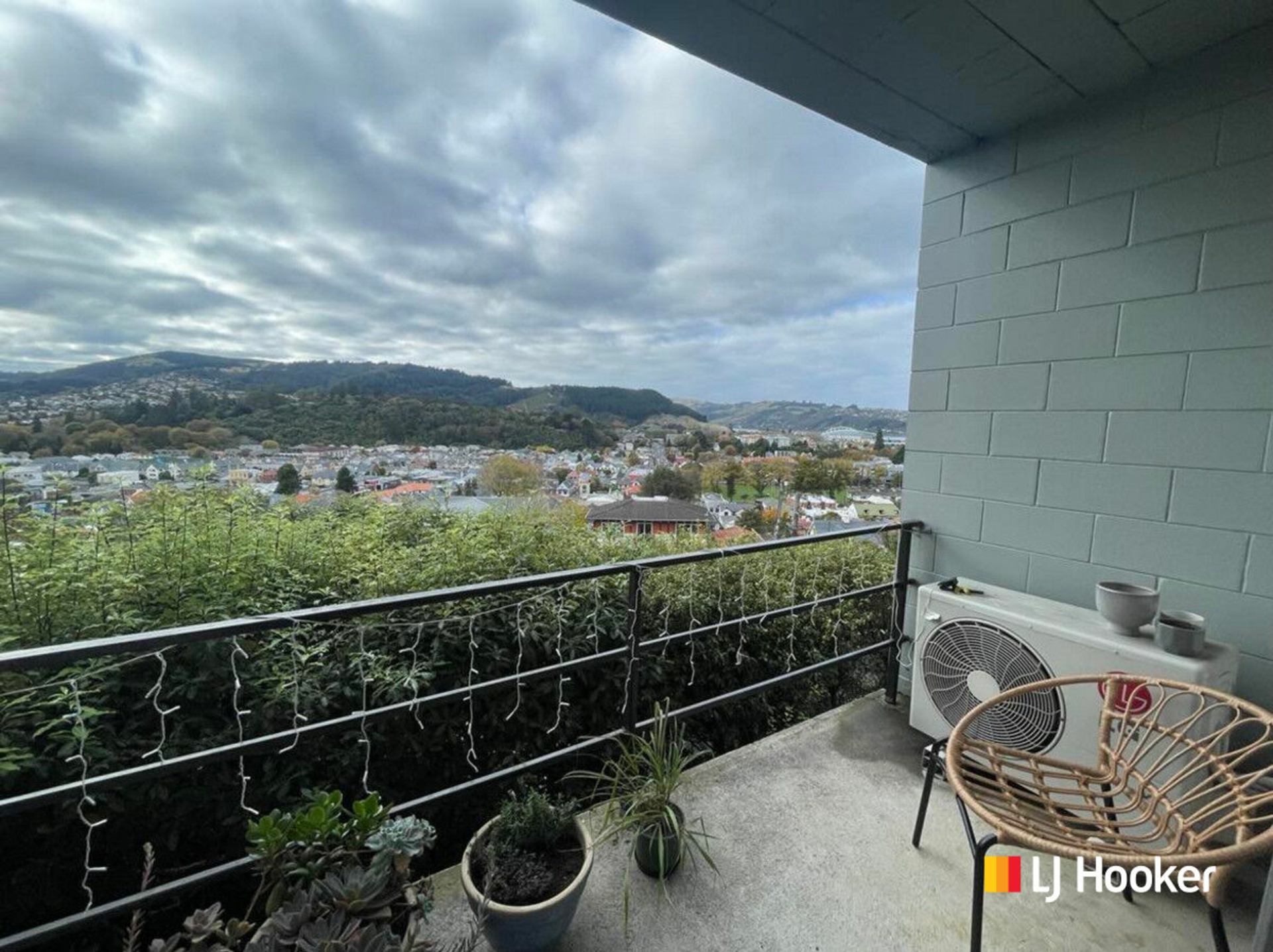 2/84 Warrender Street, NORTH DUNEDIN