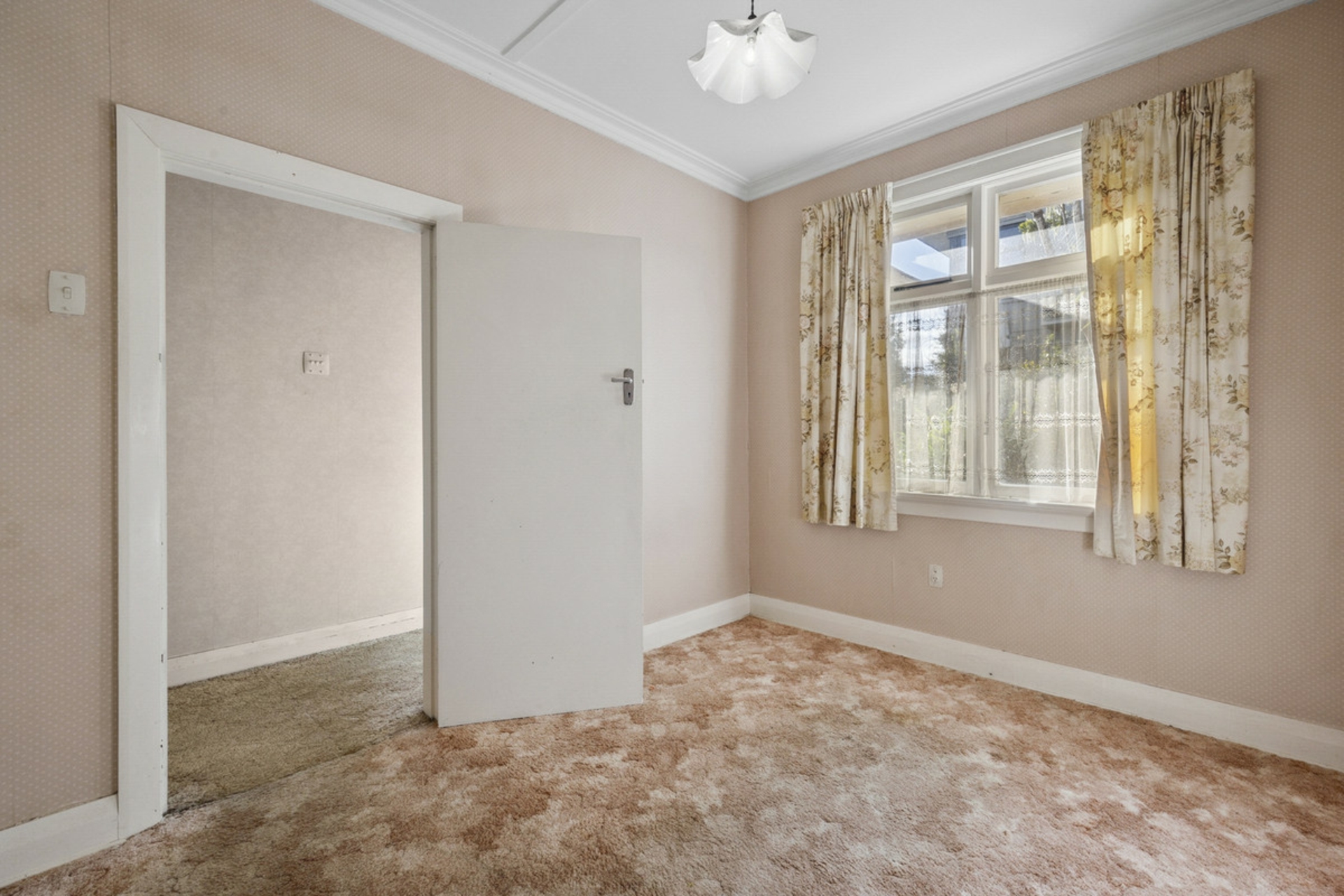 28 Glengyle Street, VAUXHALL