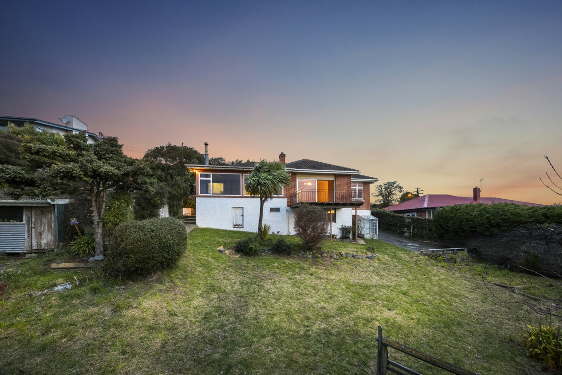 28 Glengyle Street, VAUXHALL