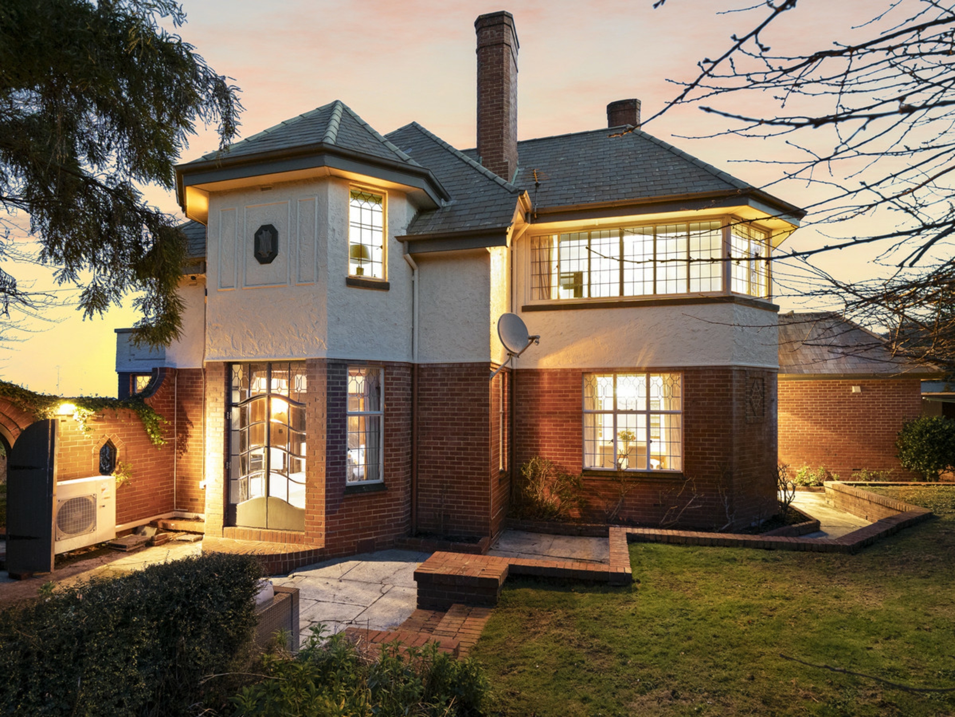 14 Sheen Street, ROSLYN