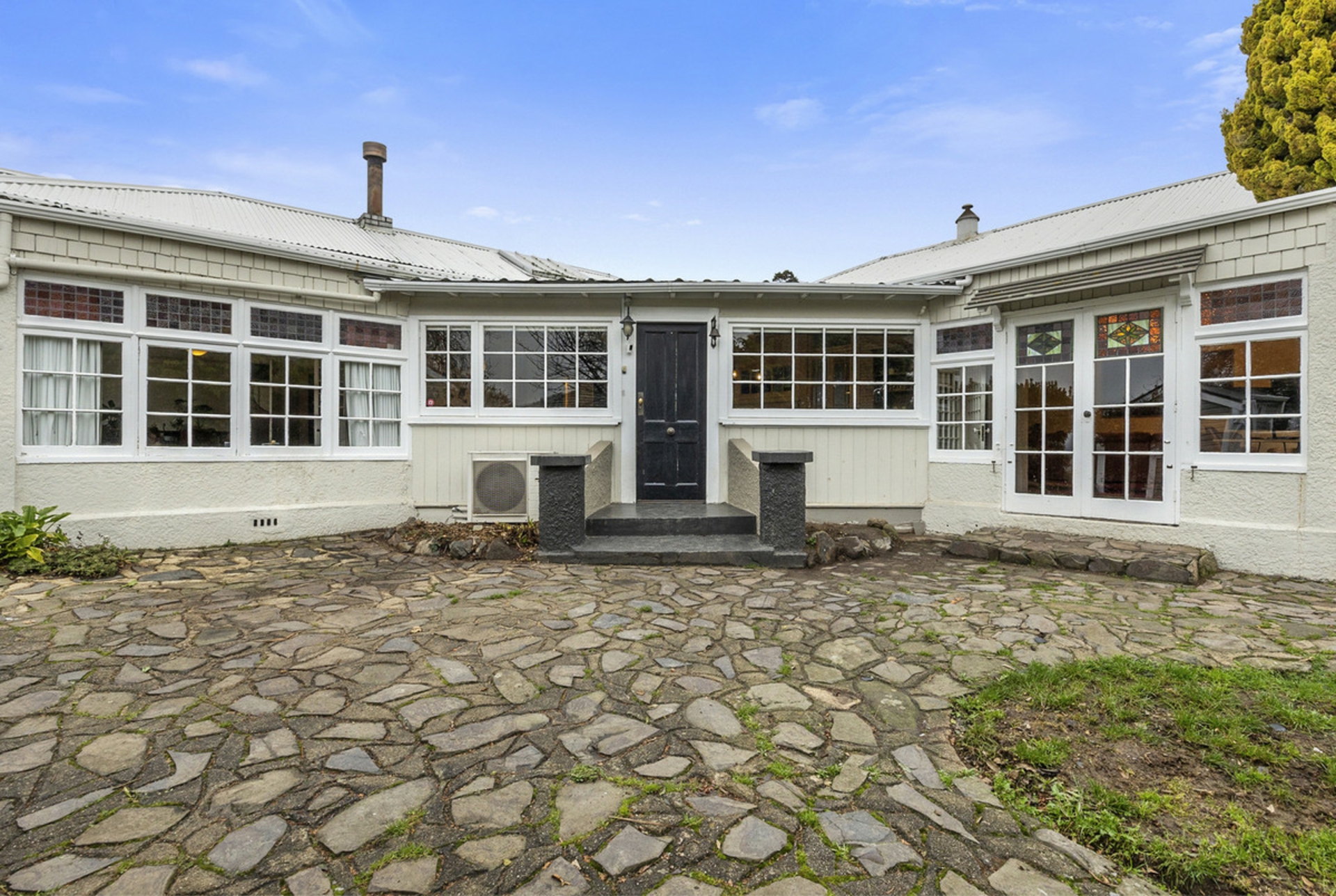 19 Middleton Road, KEW