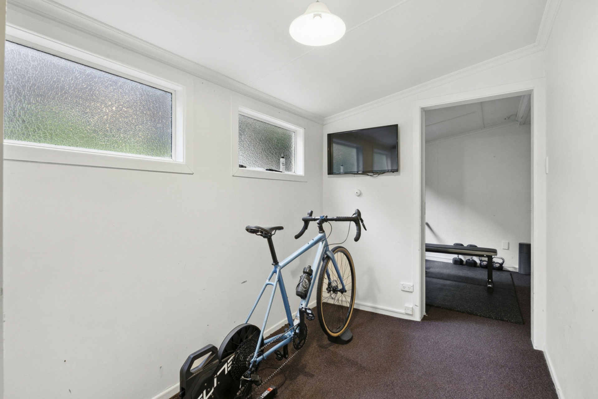 19 Middleton Road, KEW