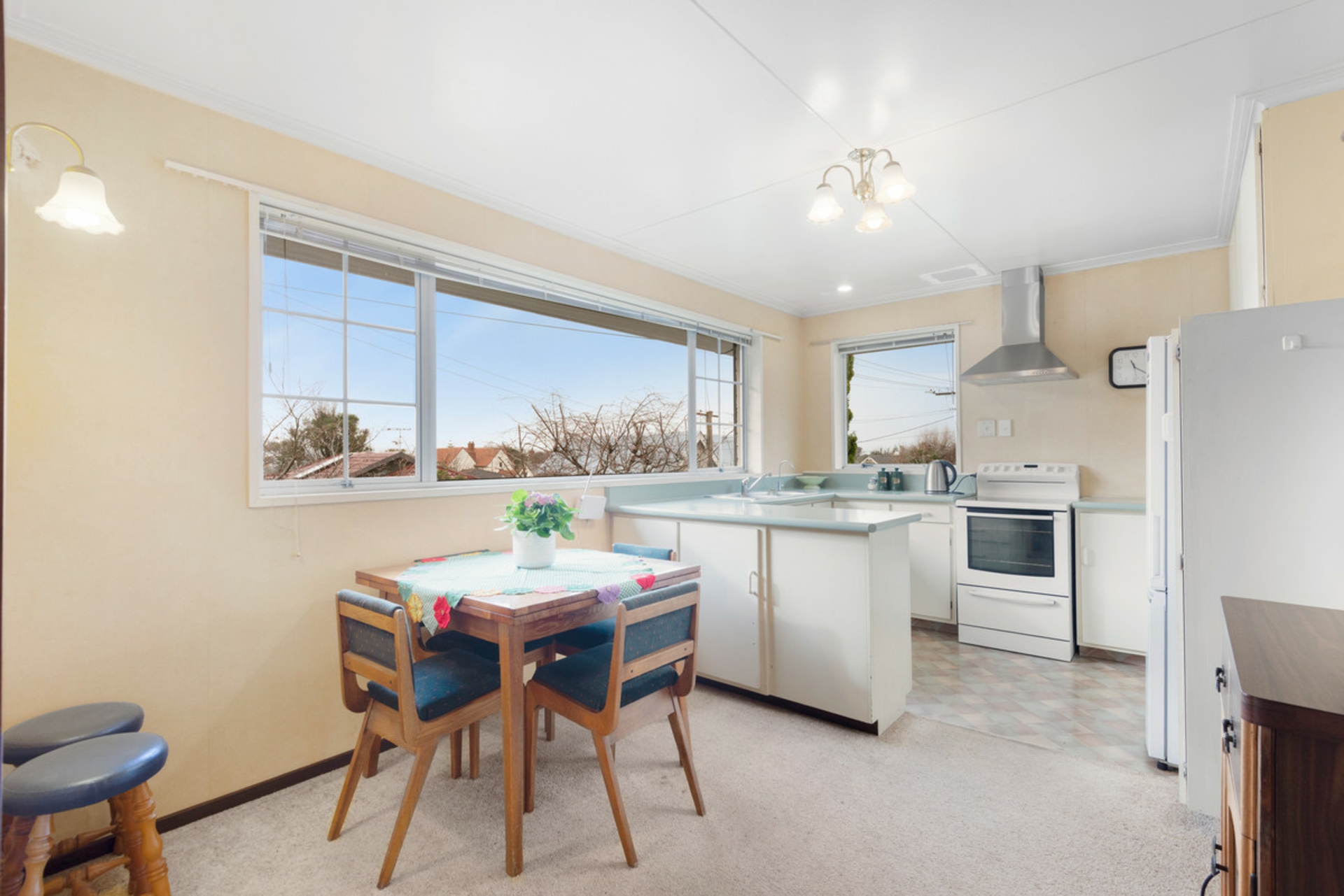 9 Mavis Street, SAINT CLAIR