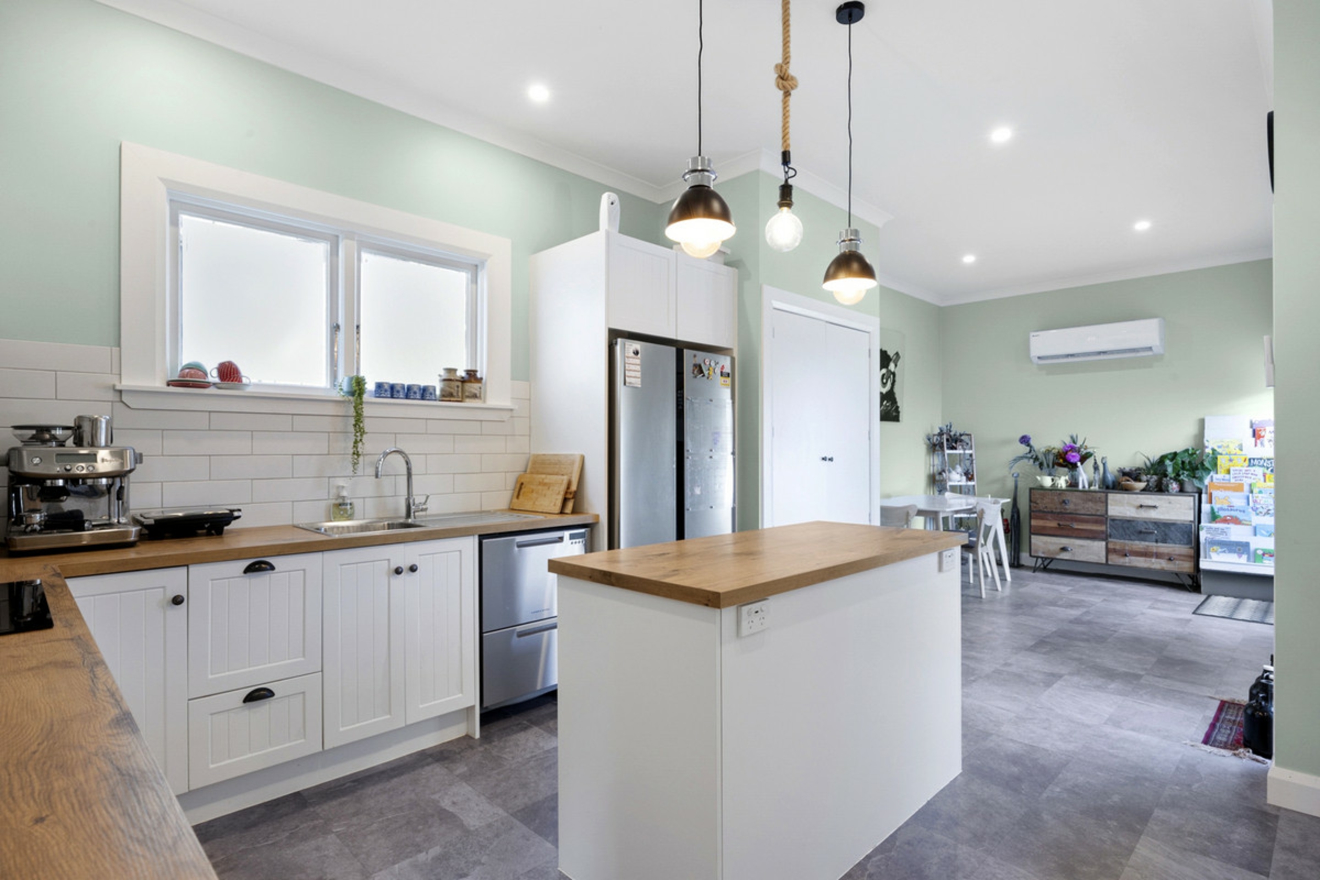 10 Highcliff Road, ANDERSONS BAY