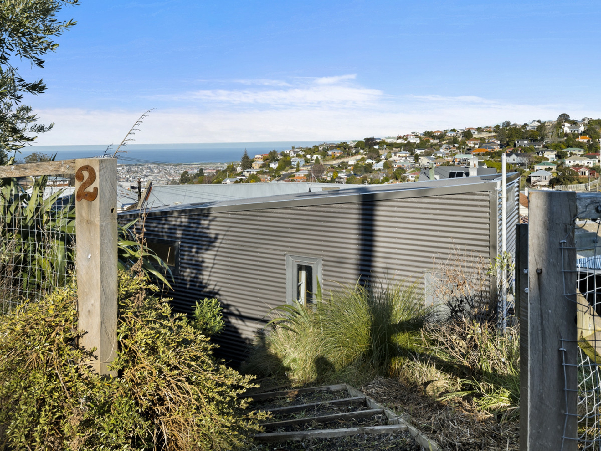 2 Iona Street, MORNINGTON