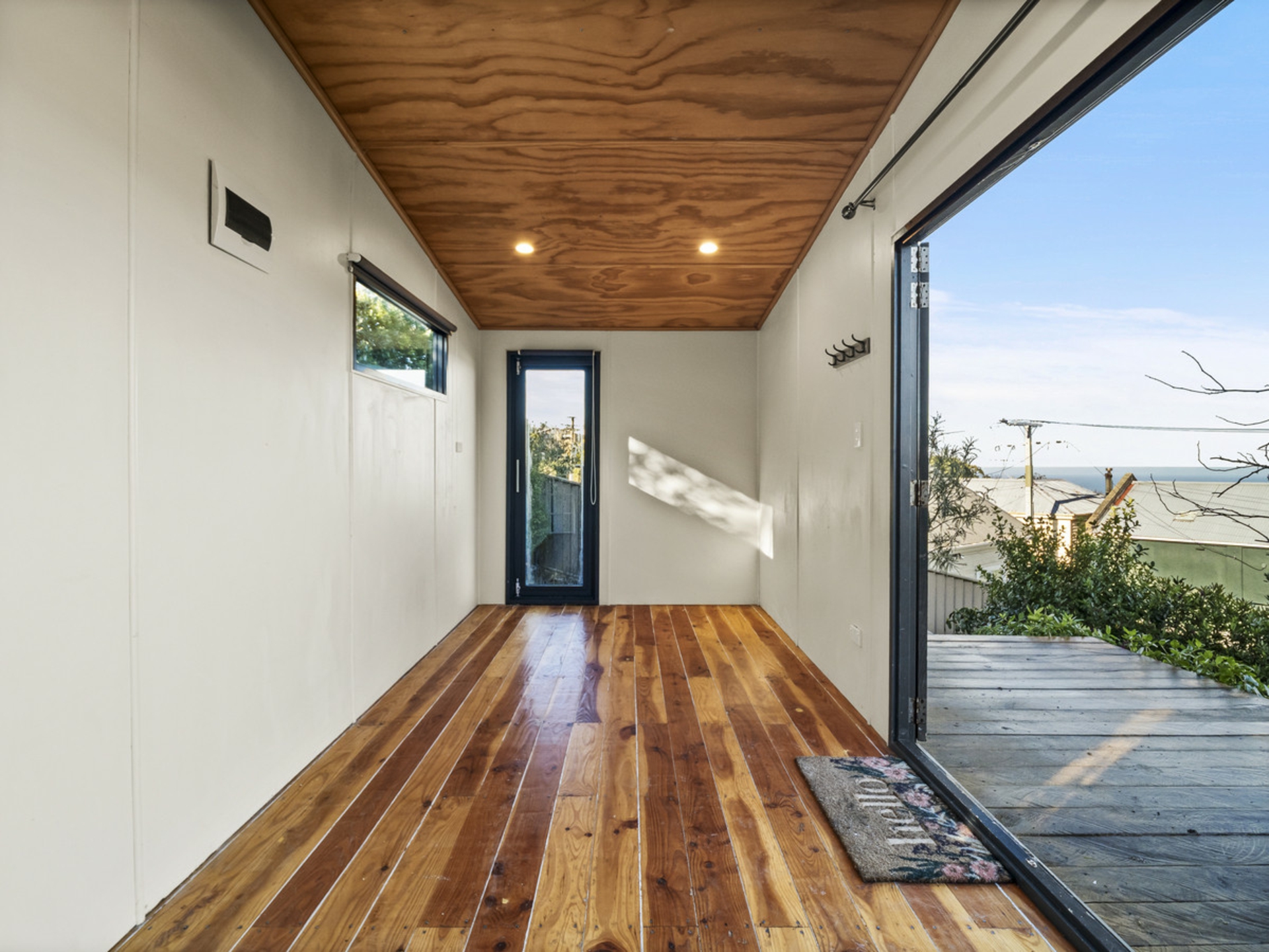 2 Iona Street, MORNINGTON