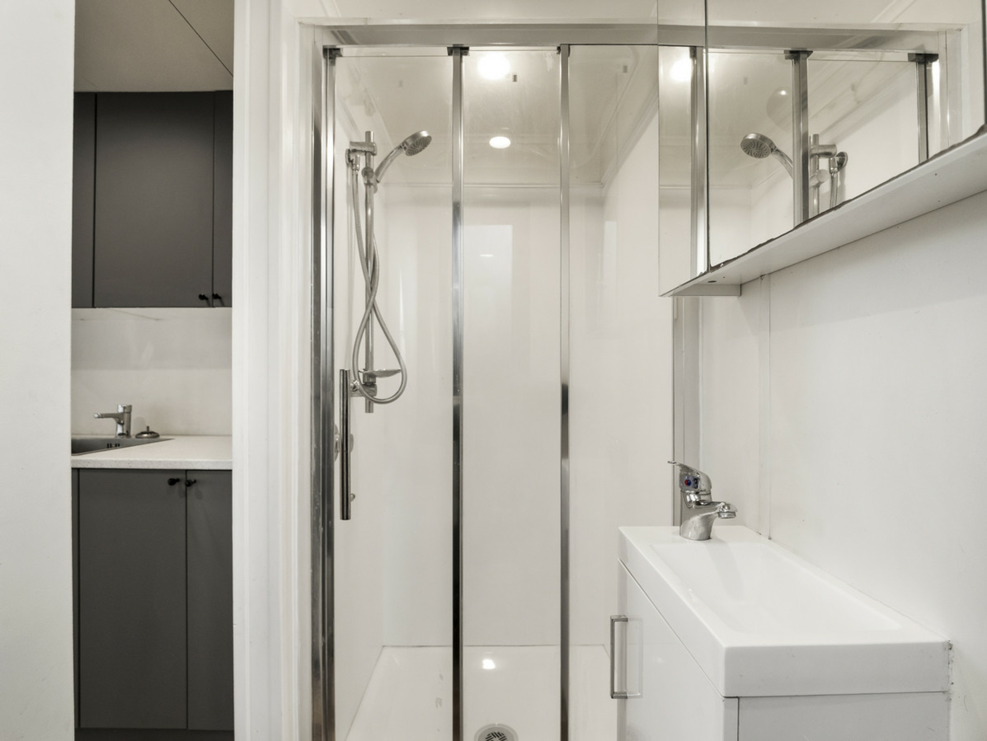 2 Iona Street, MORNINGTON