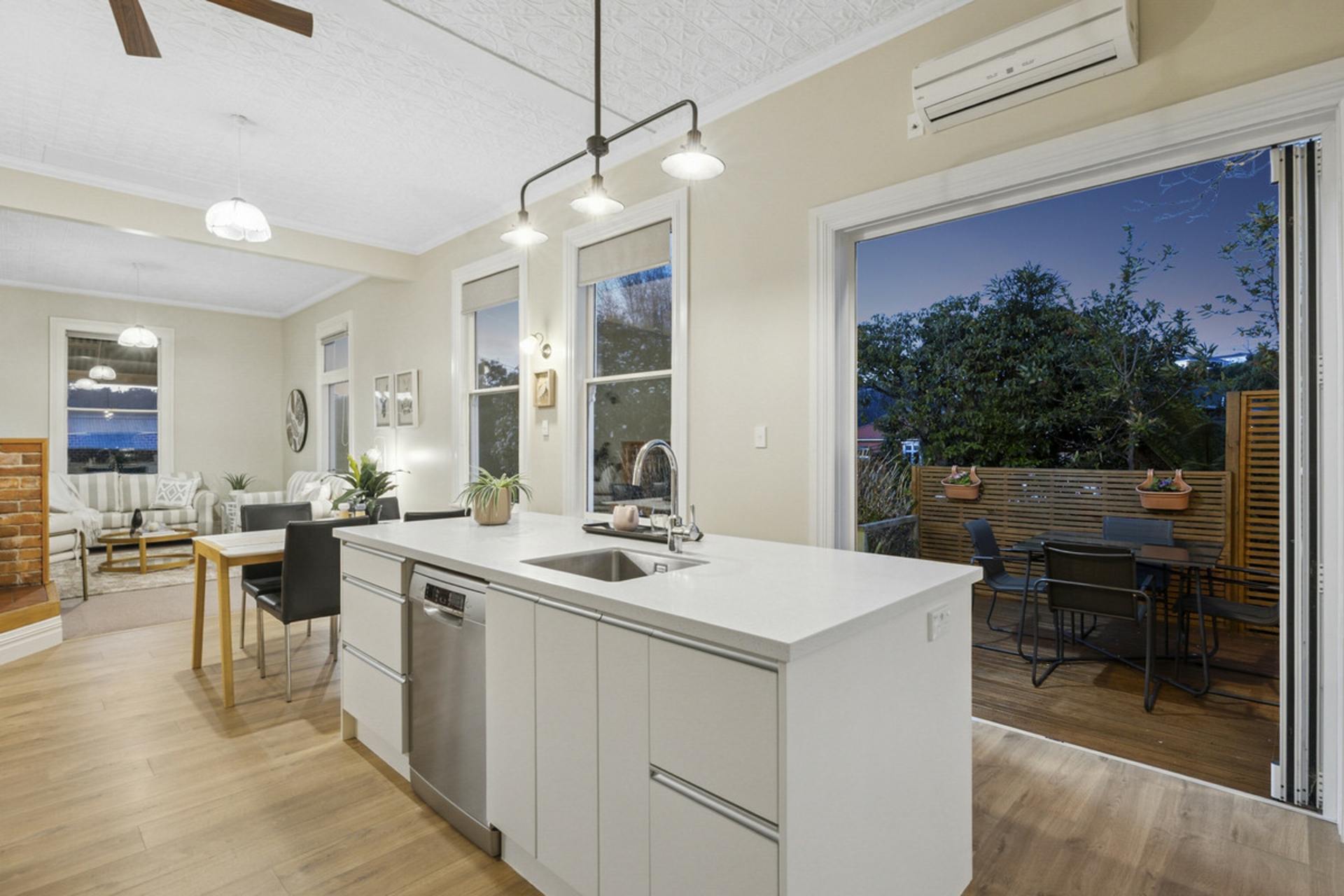 24 Cranston Street, ANDERSONS BAY