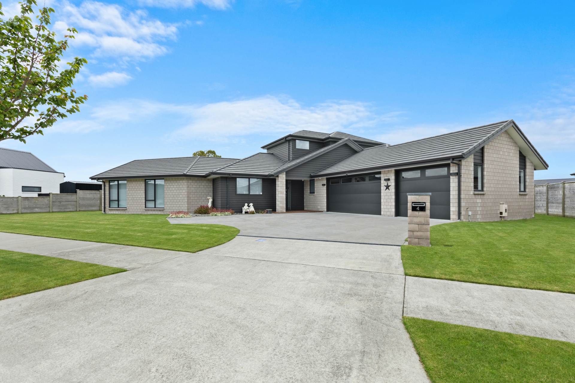 4 Augusta Place, MORRINSVILLE
