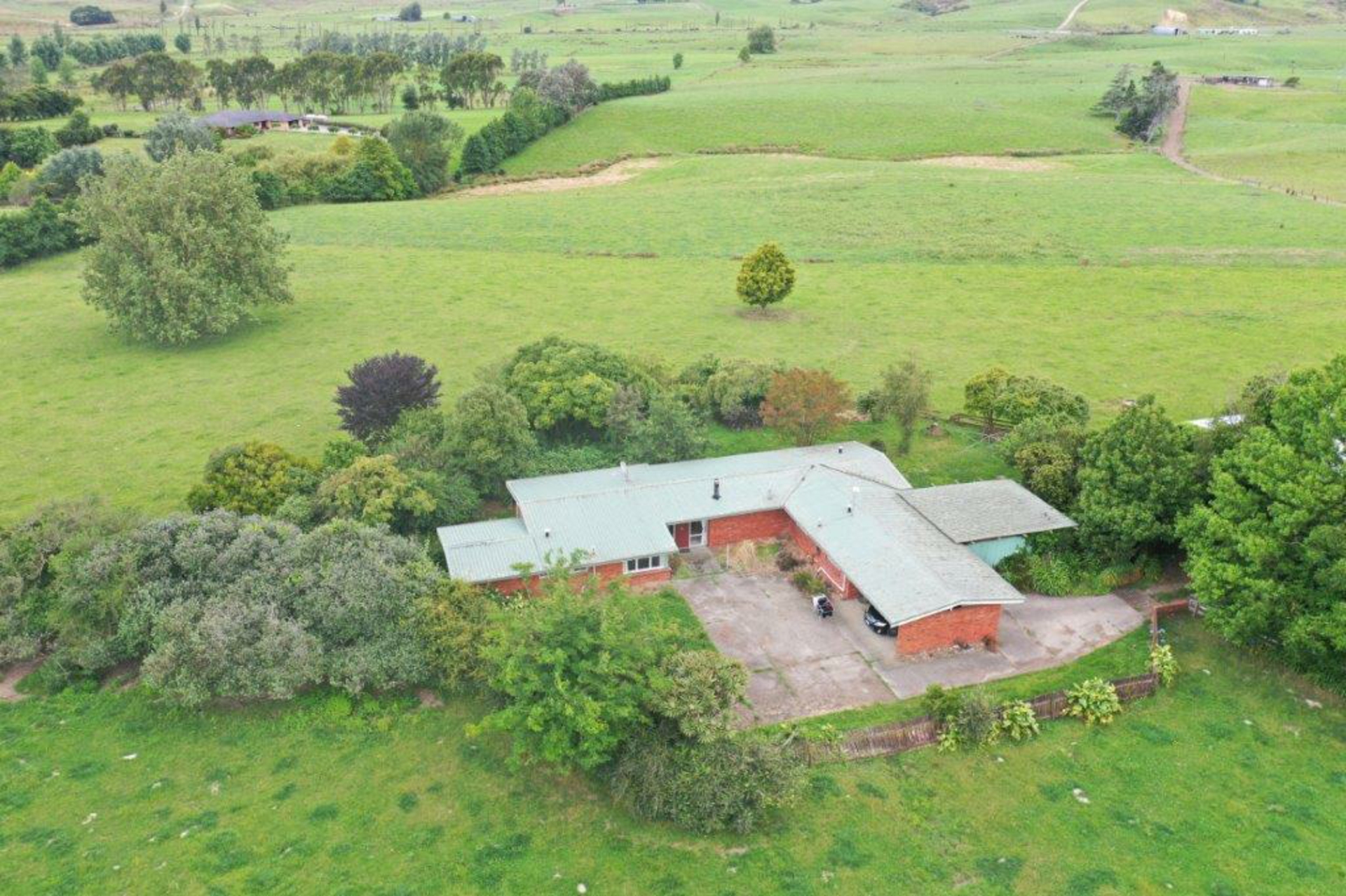 180 Manuel Road, TAUHEI