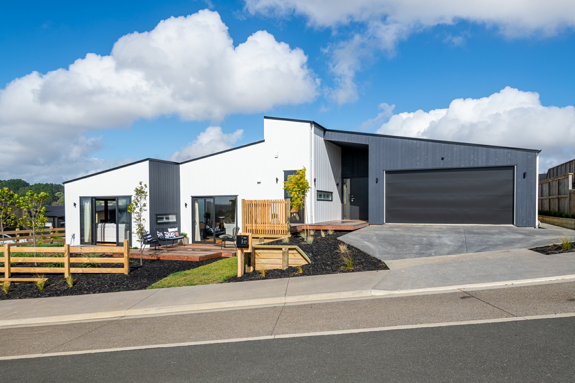 17 Tunarau Street, RAGLAN