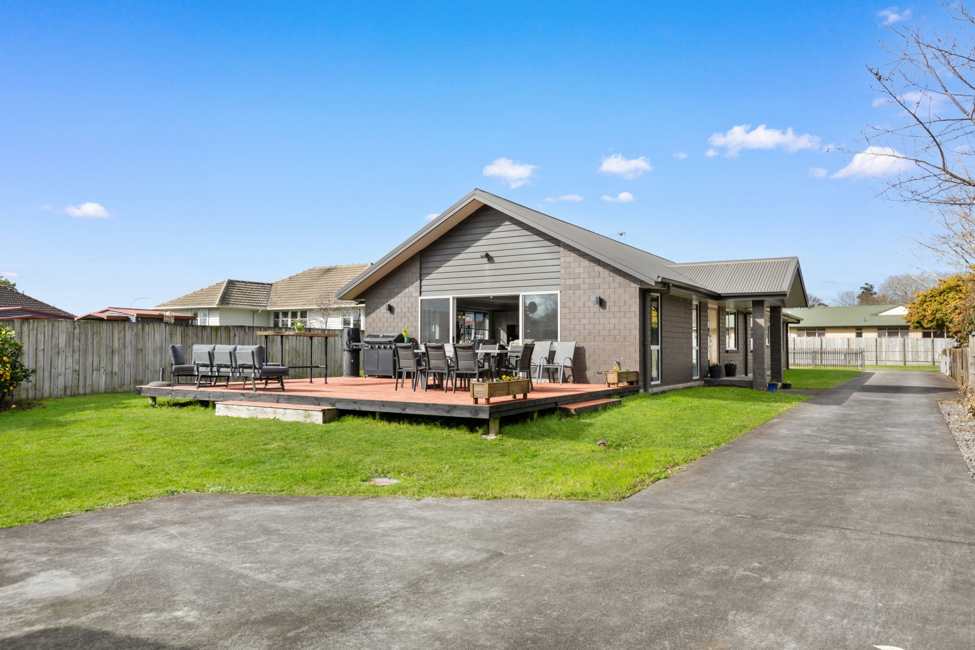 11 Woodlands Road, GORDONTON