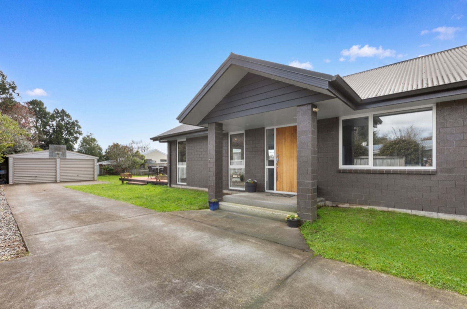 11 Woodlands Road, GORDONTON