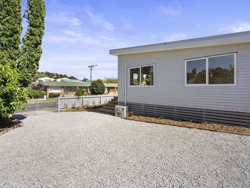 11 Little Street, TIRAU