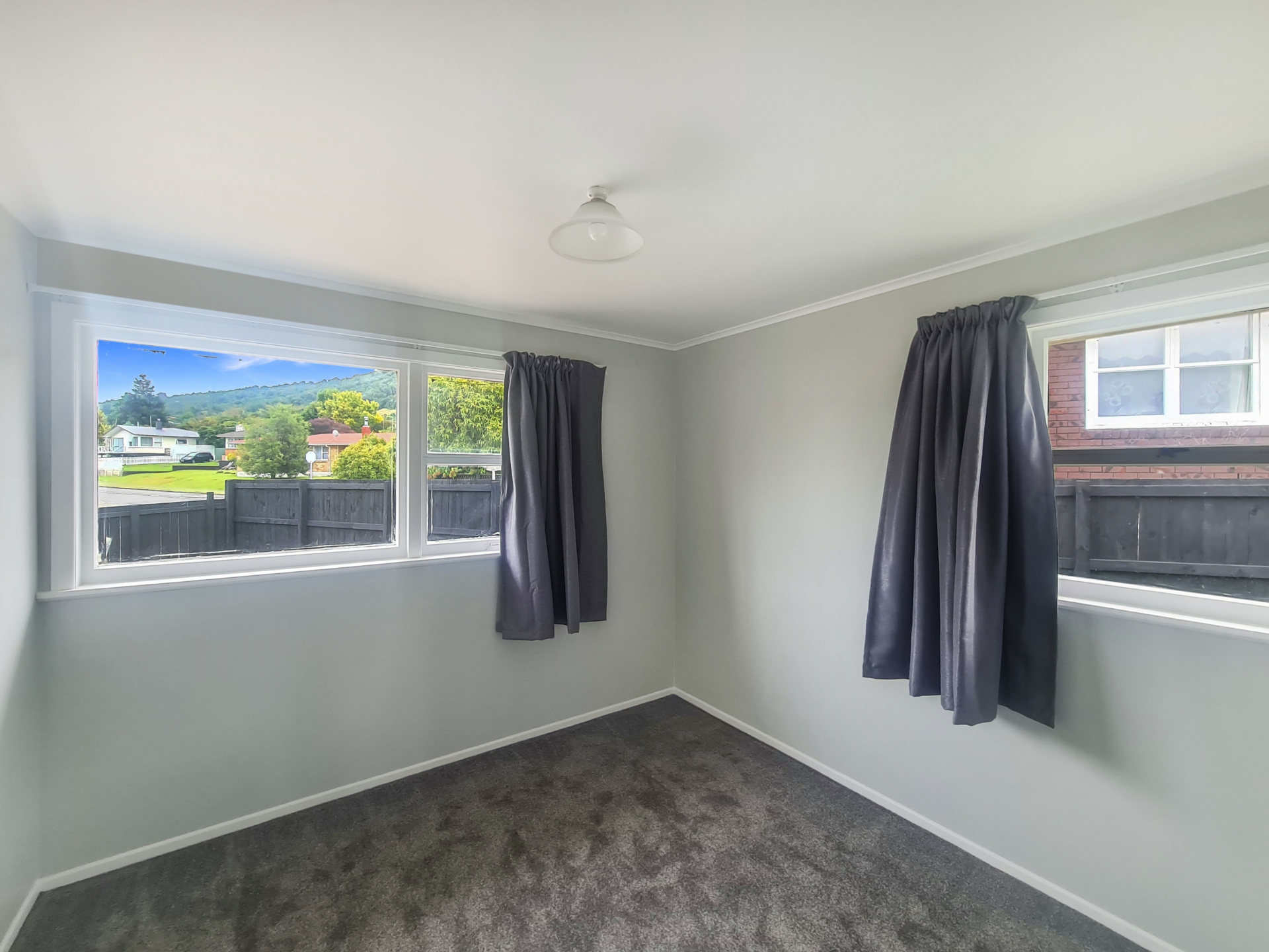 85 Edmund Road, MANGAKAKAHI