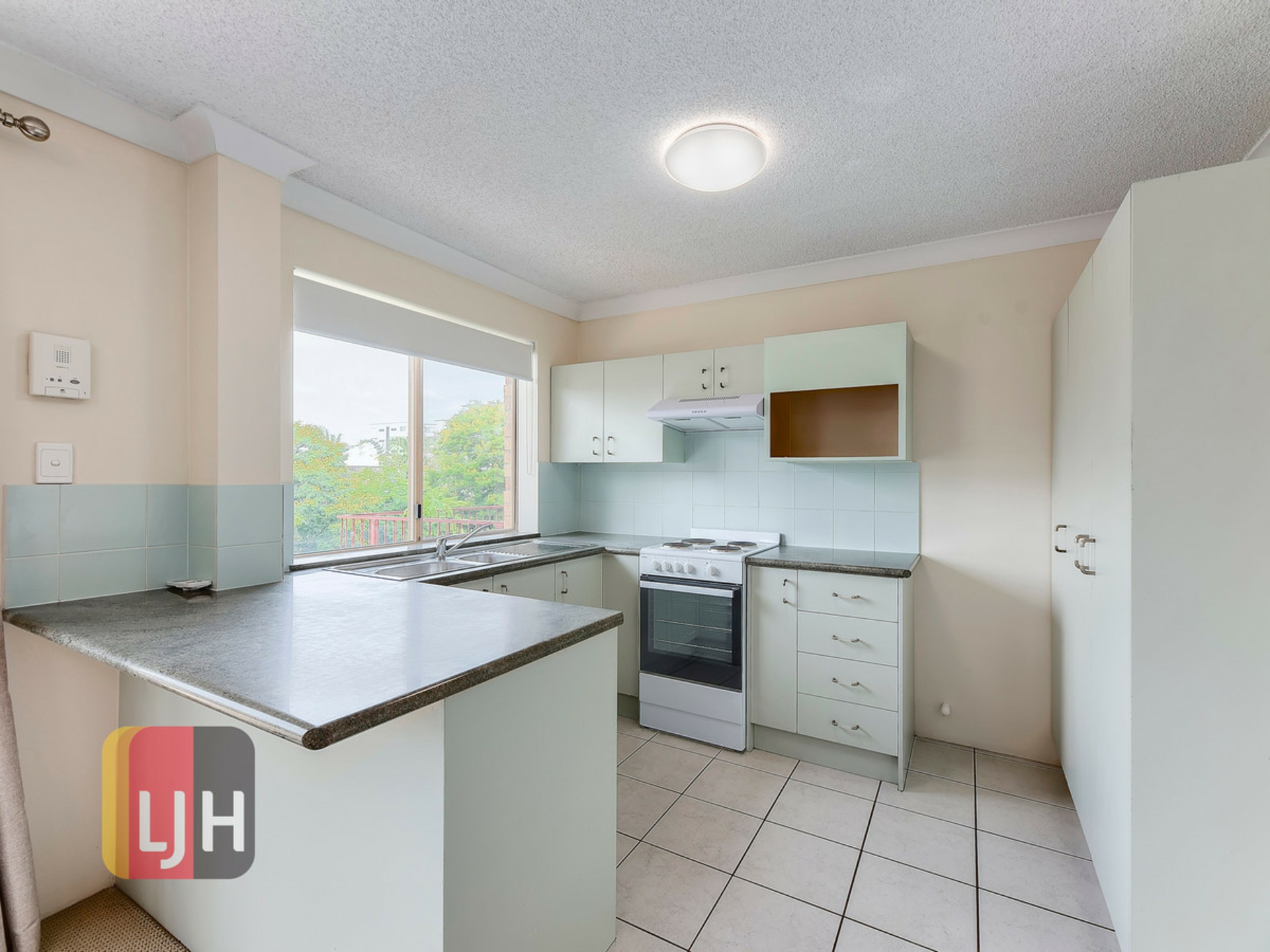19/5 Laura Street, LUTWYCHE