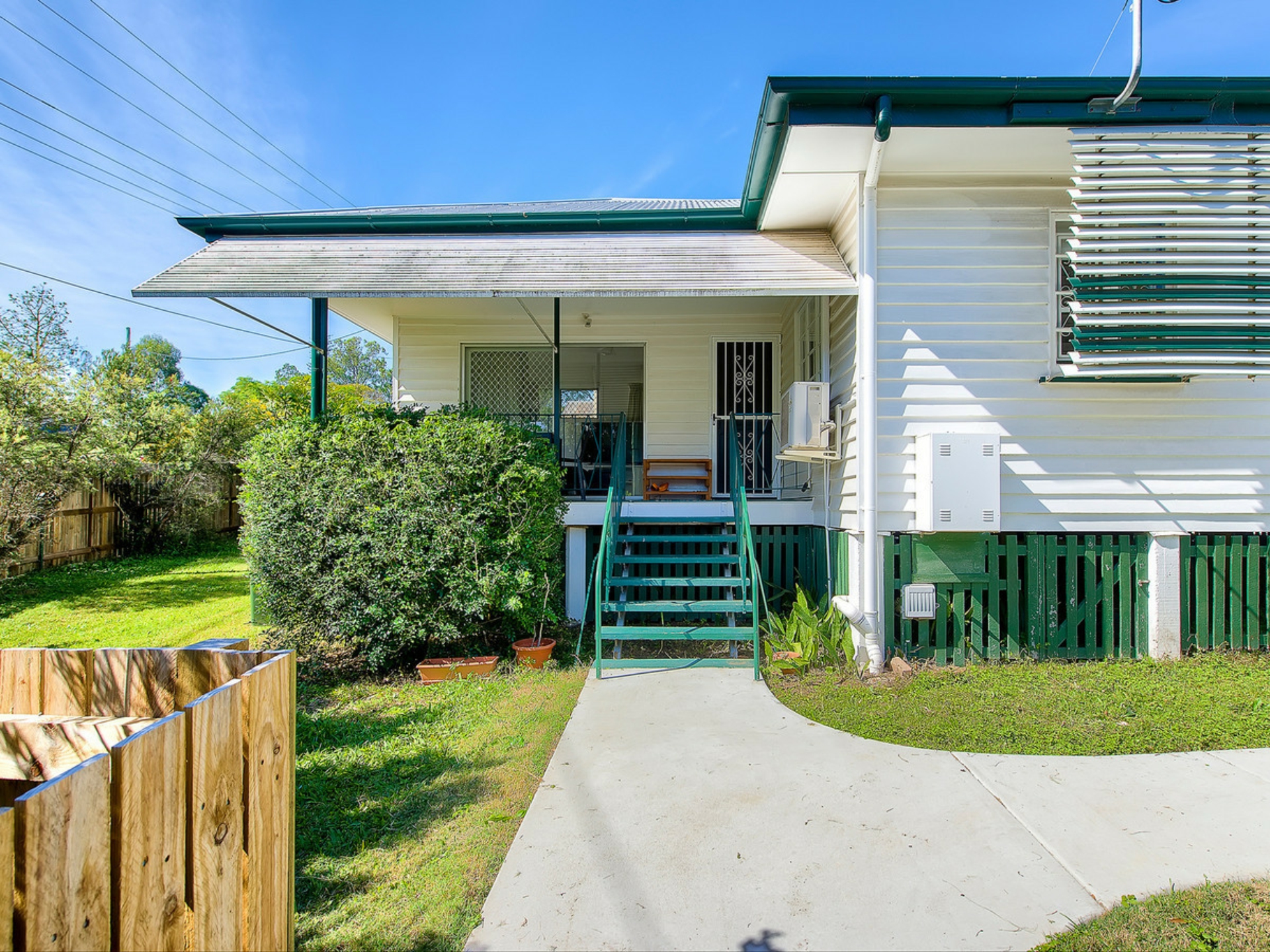 228 Kitchener Road, STAFFORD HEIGHTS