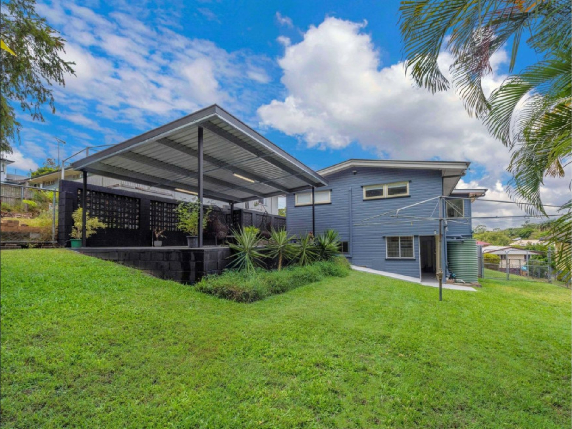 16 Kendale Street Stafford Heights QLD