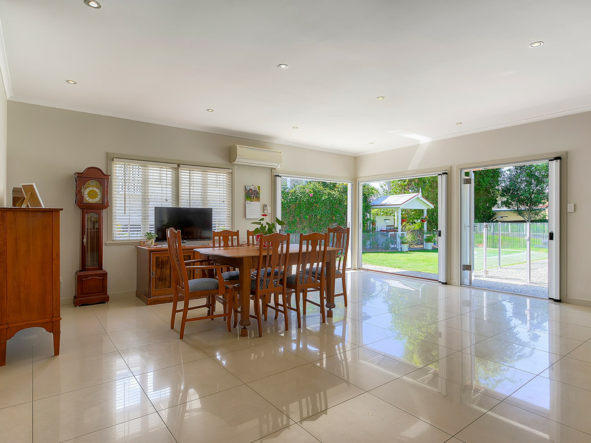 41 Tenth Avenue, KEDRON