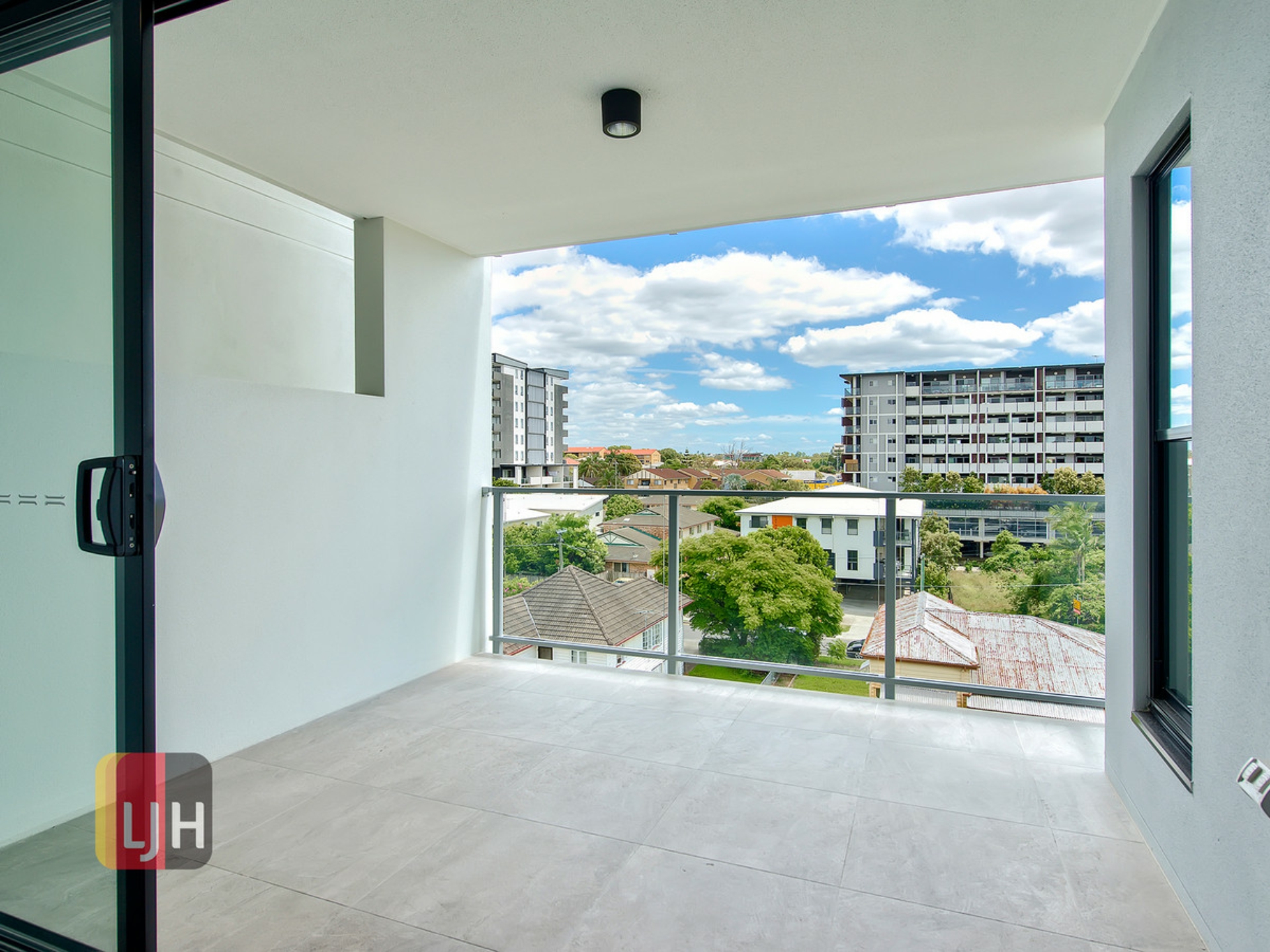 24/21 Sparkes Street, CHERMSIDE