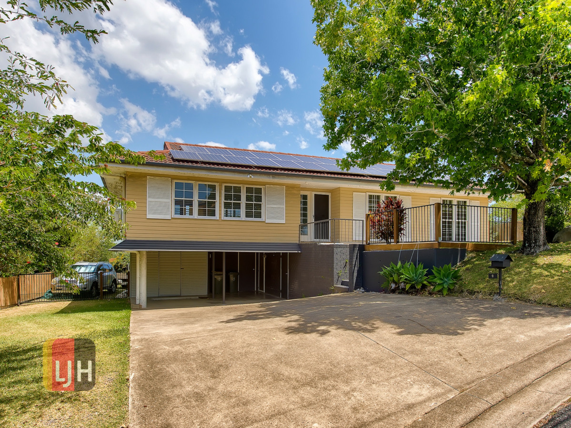 8 Belfort Street, STAFFORD HEIGHTS