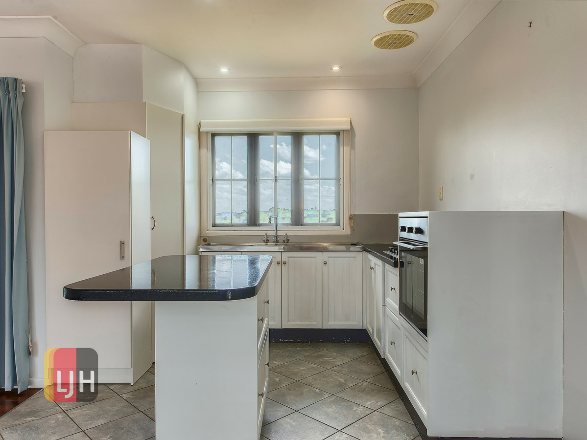 8 Belfort Street, STAFFORD HEIGHTS