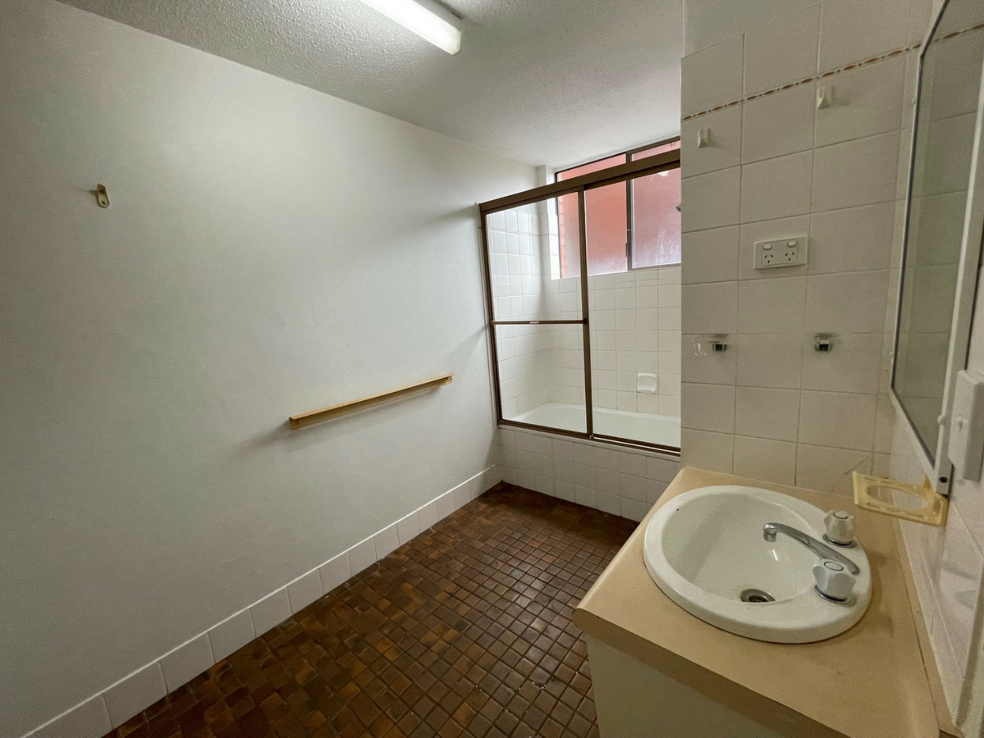 2/54 Hutchins Street, KEDRON