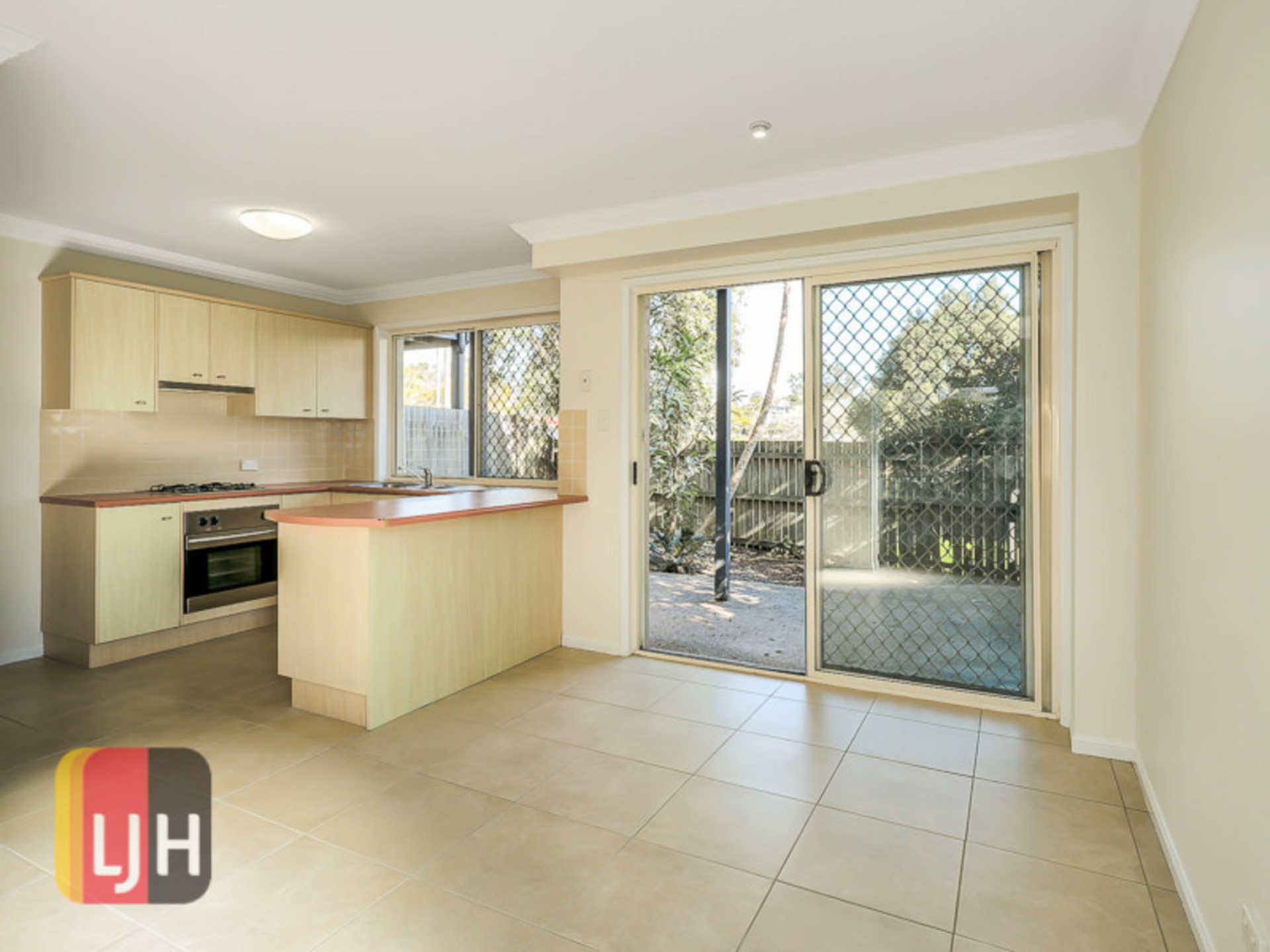 8/48 Thistle Street, LUTWYCHE