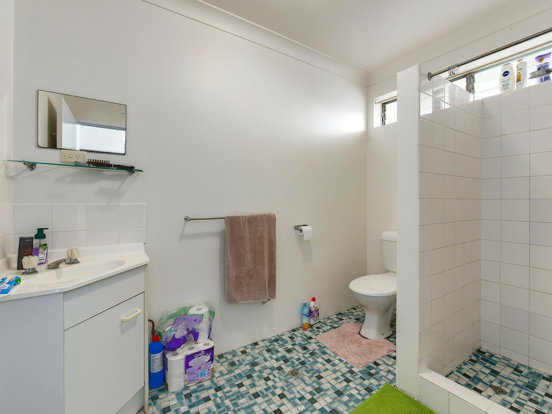 1-5/110 Melton Road, NUNDAH