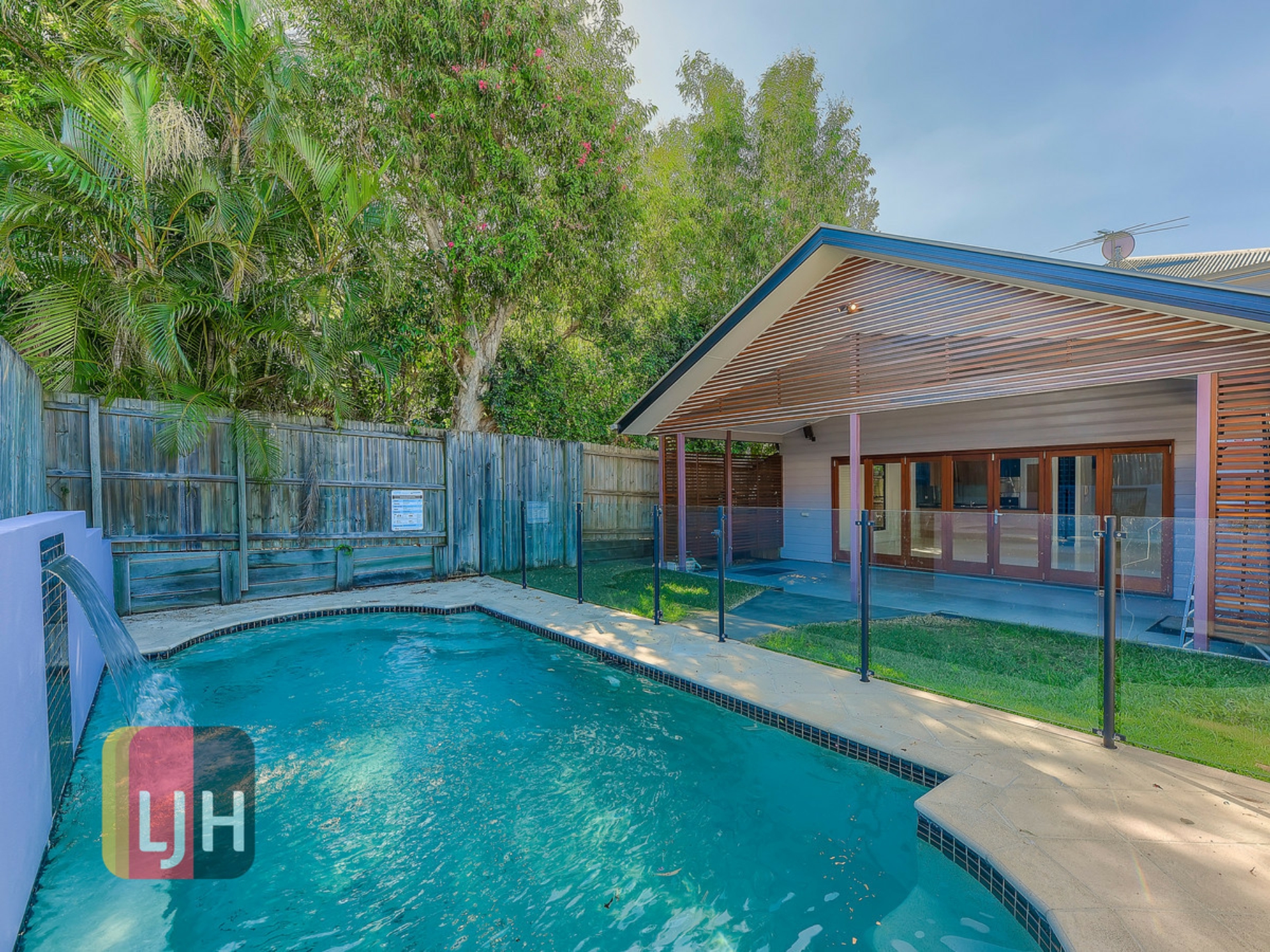 24 Armentieres Street, Kedron