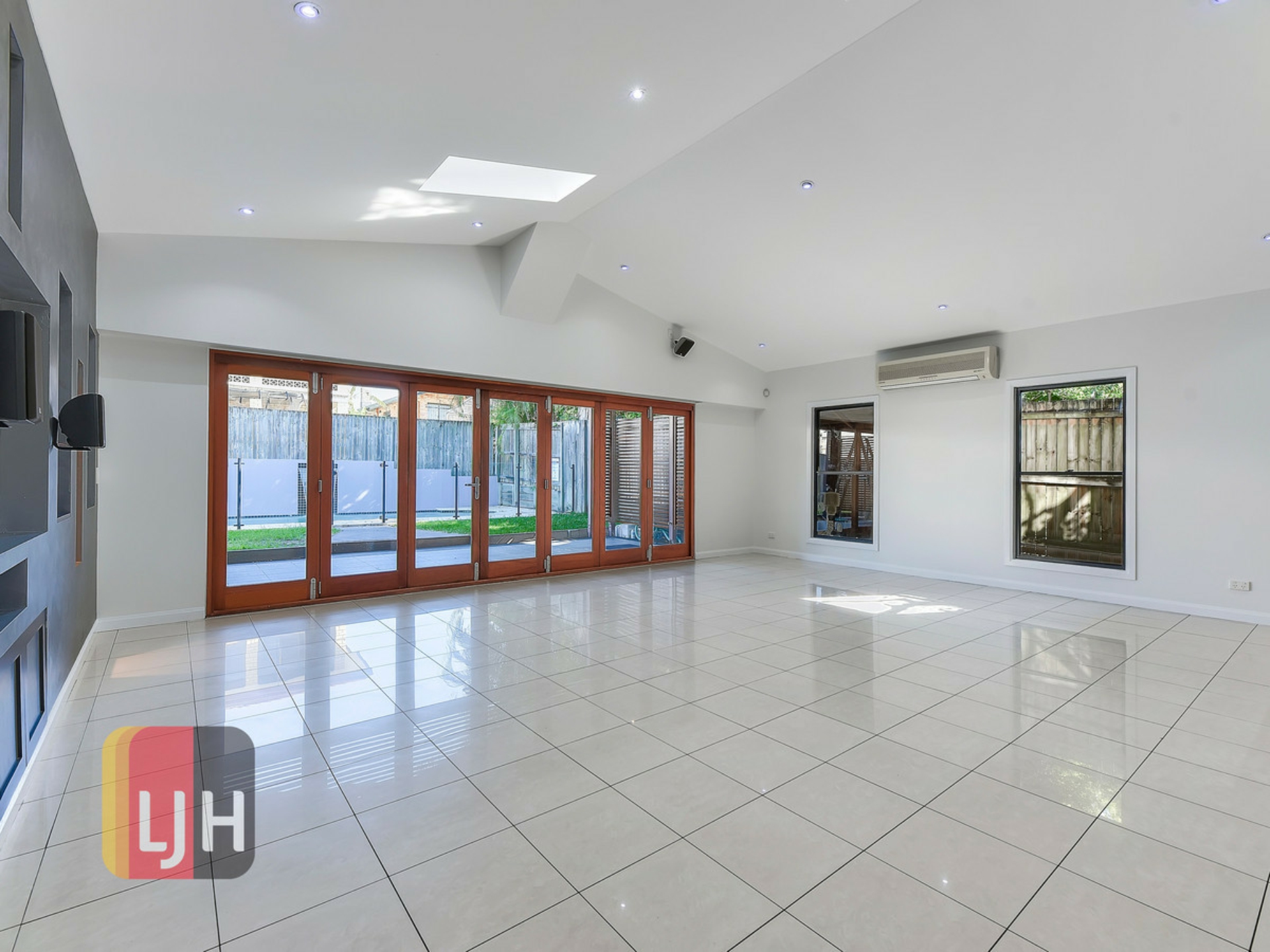 24 Armentieres Street, Kedron