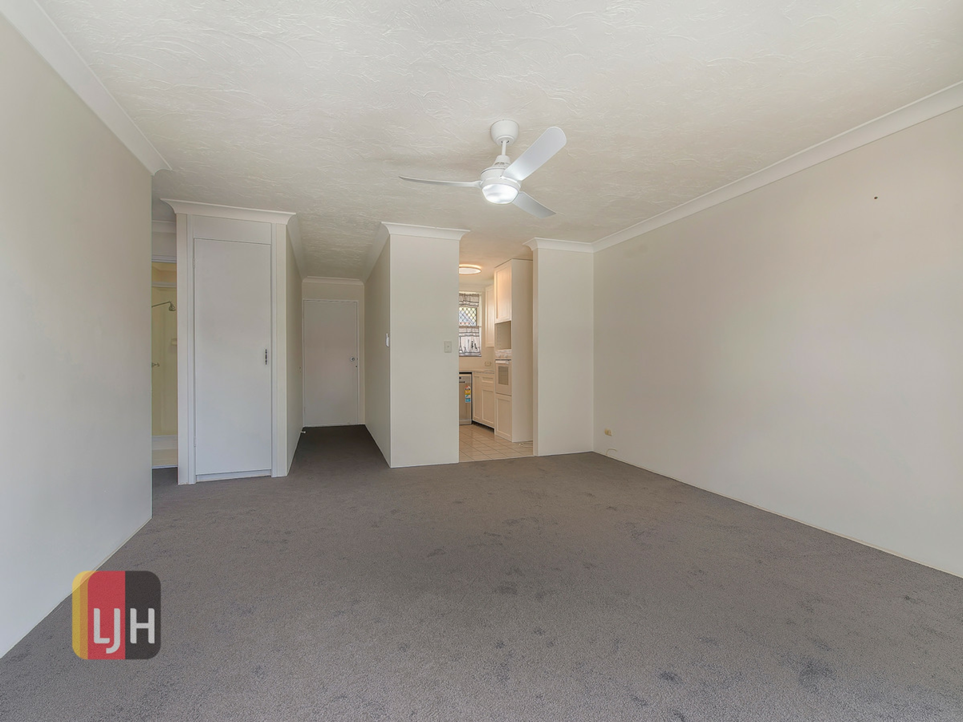 2/74 Broughton Road, KEDRON