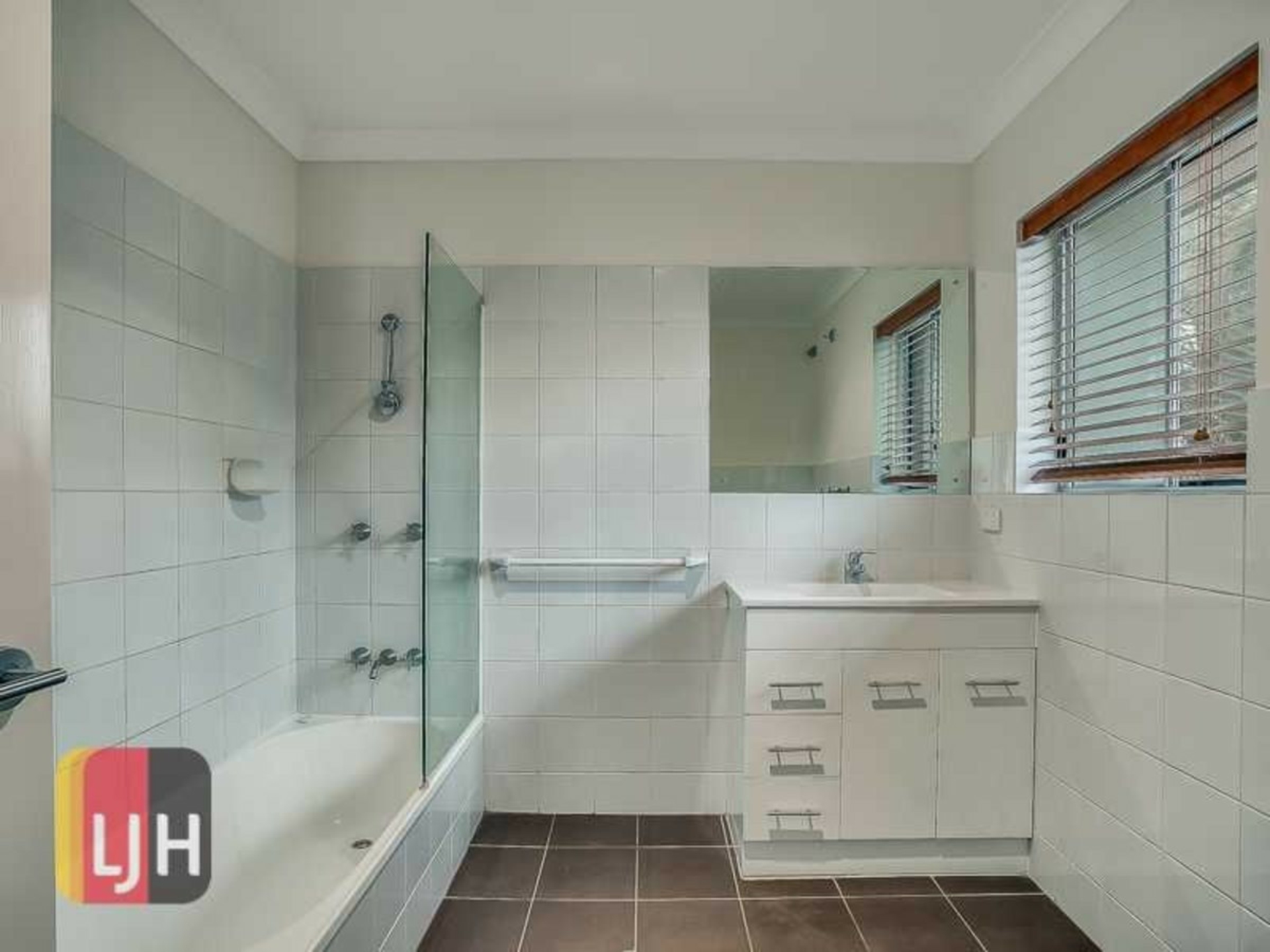 5/27 Silva Street, ASCOT