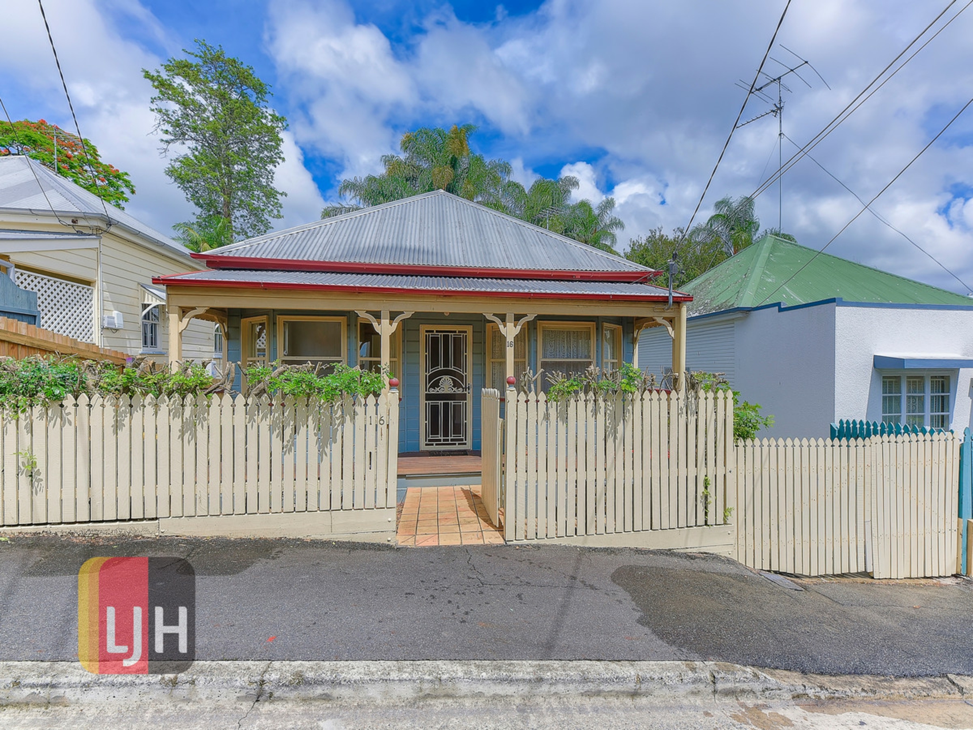 16 Federal Street, Red Hill