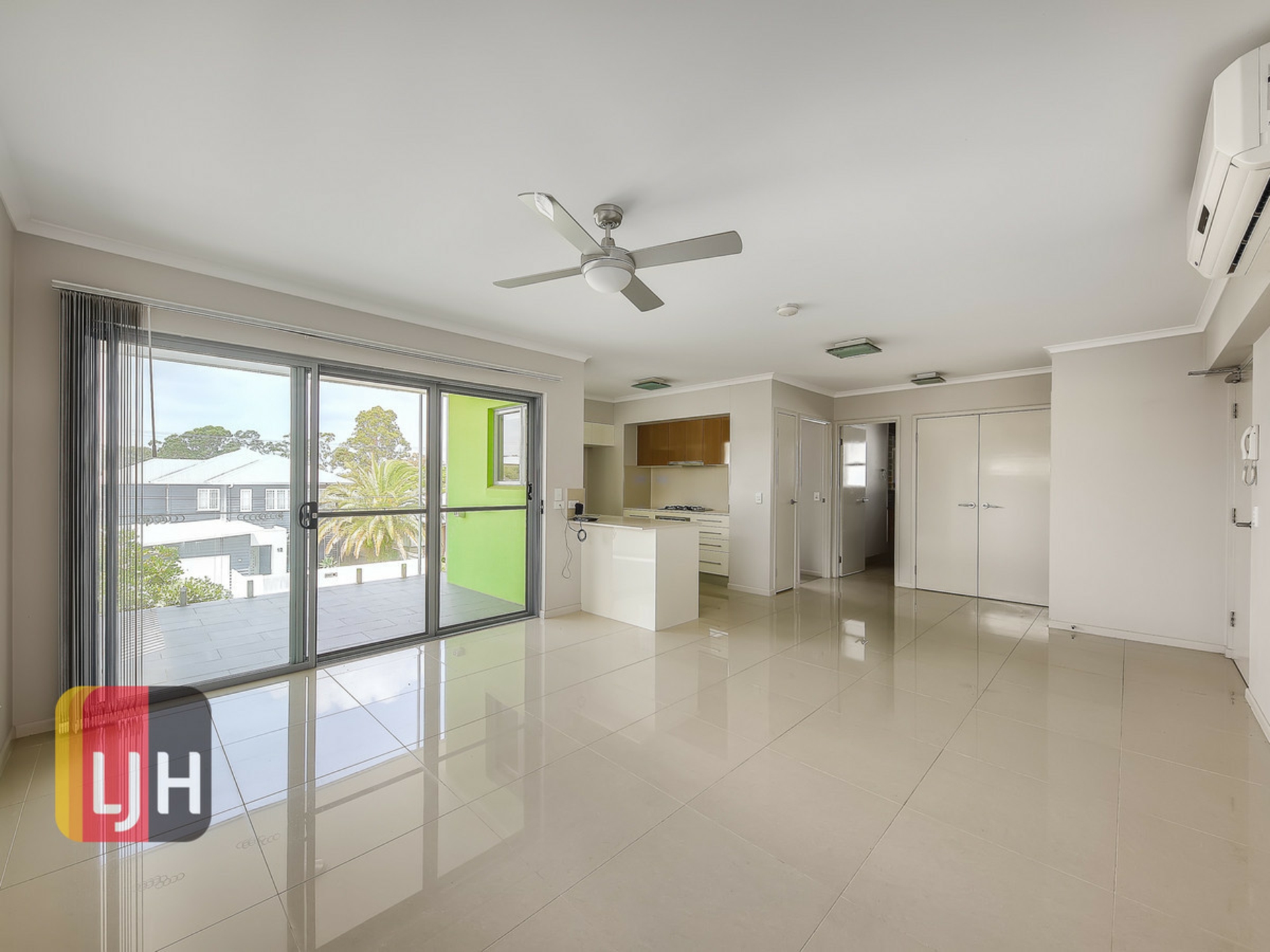 203/9 Rhodes Street, STAFFORD