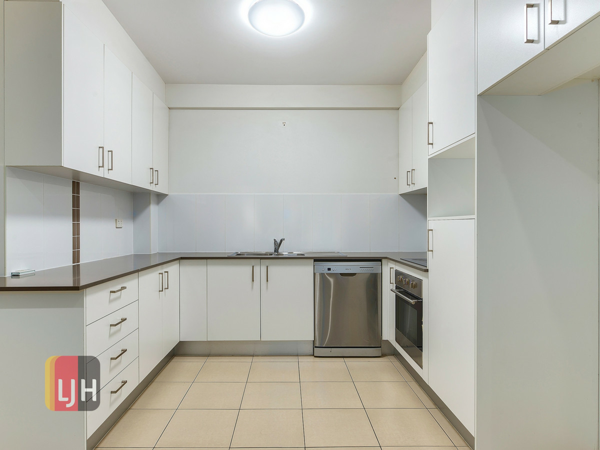 9/14 Battersby Street, ZILLMERE