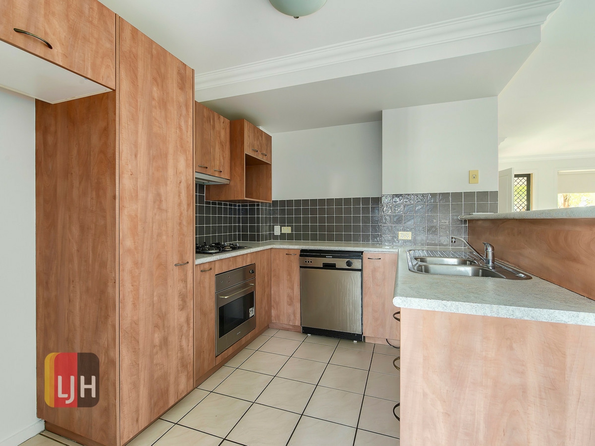 67 Lockrose Street, MITCHELTON