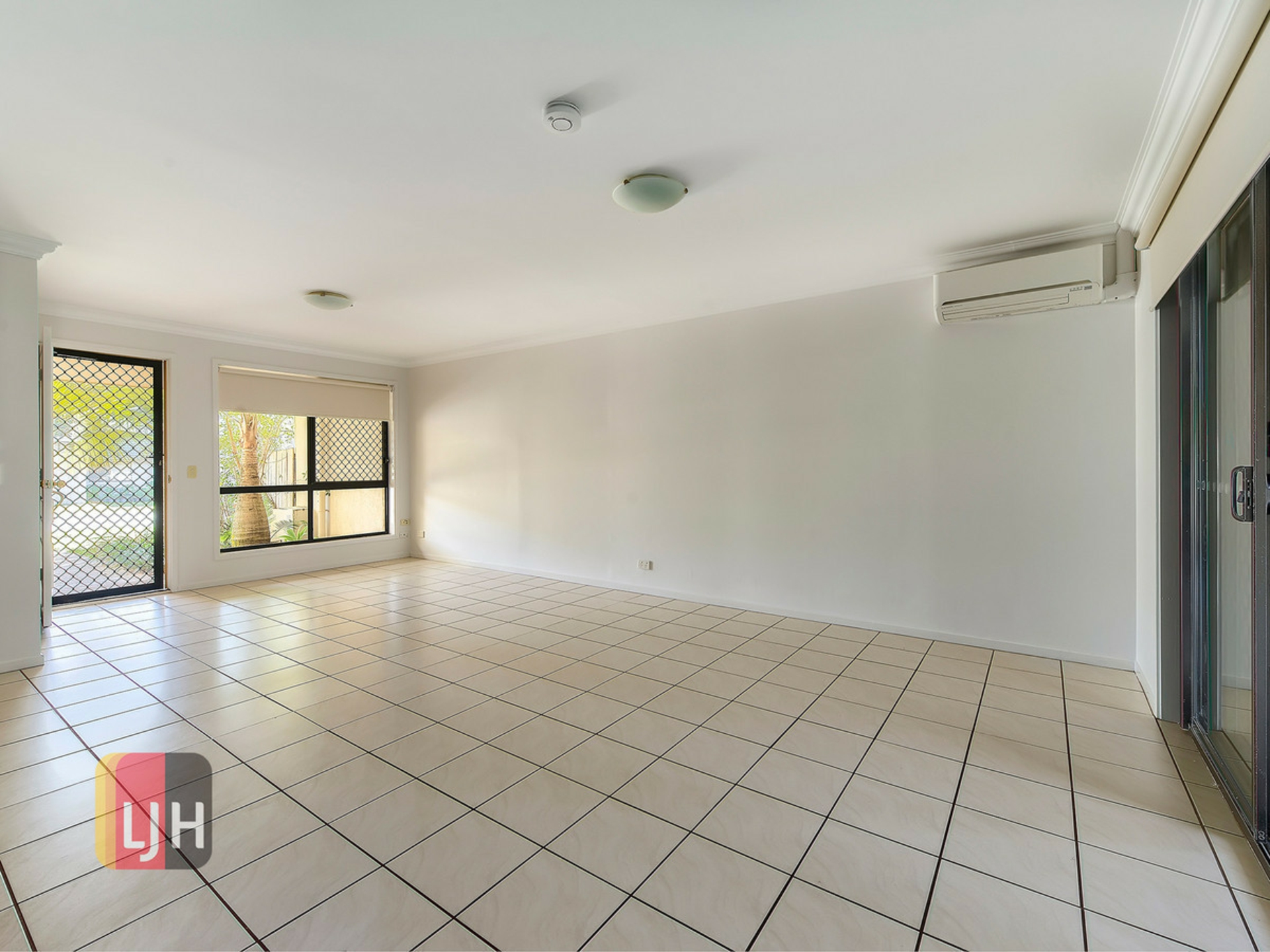 67 Lockrose Street, MITCHELTON